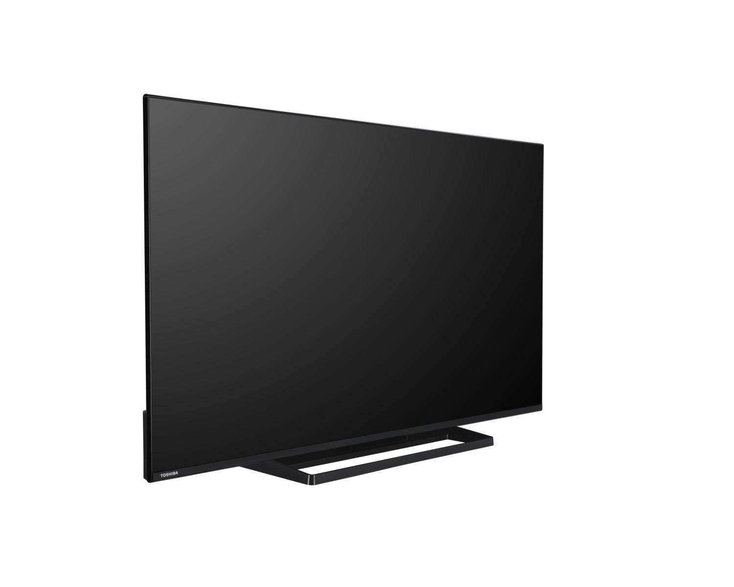 Un televisore Toshiba nero con base sottile su sfondo bianco.