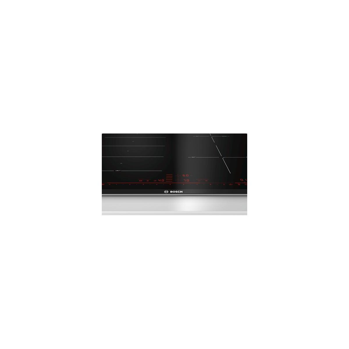 Une plaque à induction noire avec affichages numériques rouges et le logo Bosch.