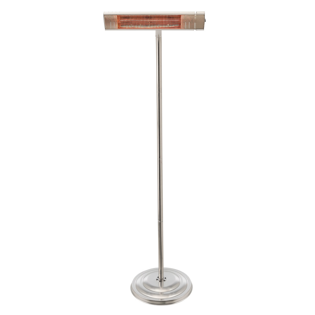 Un patio heater da terra argentato con base rotonda su sfondo bianco.