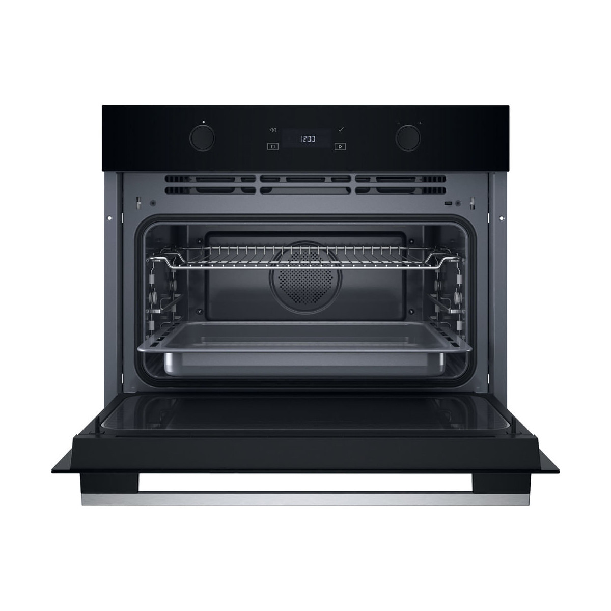 Forno da incasso nero aperto con griglia e teglia argentate.