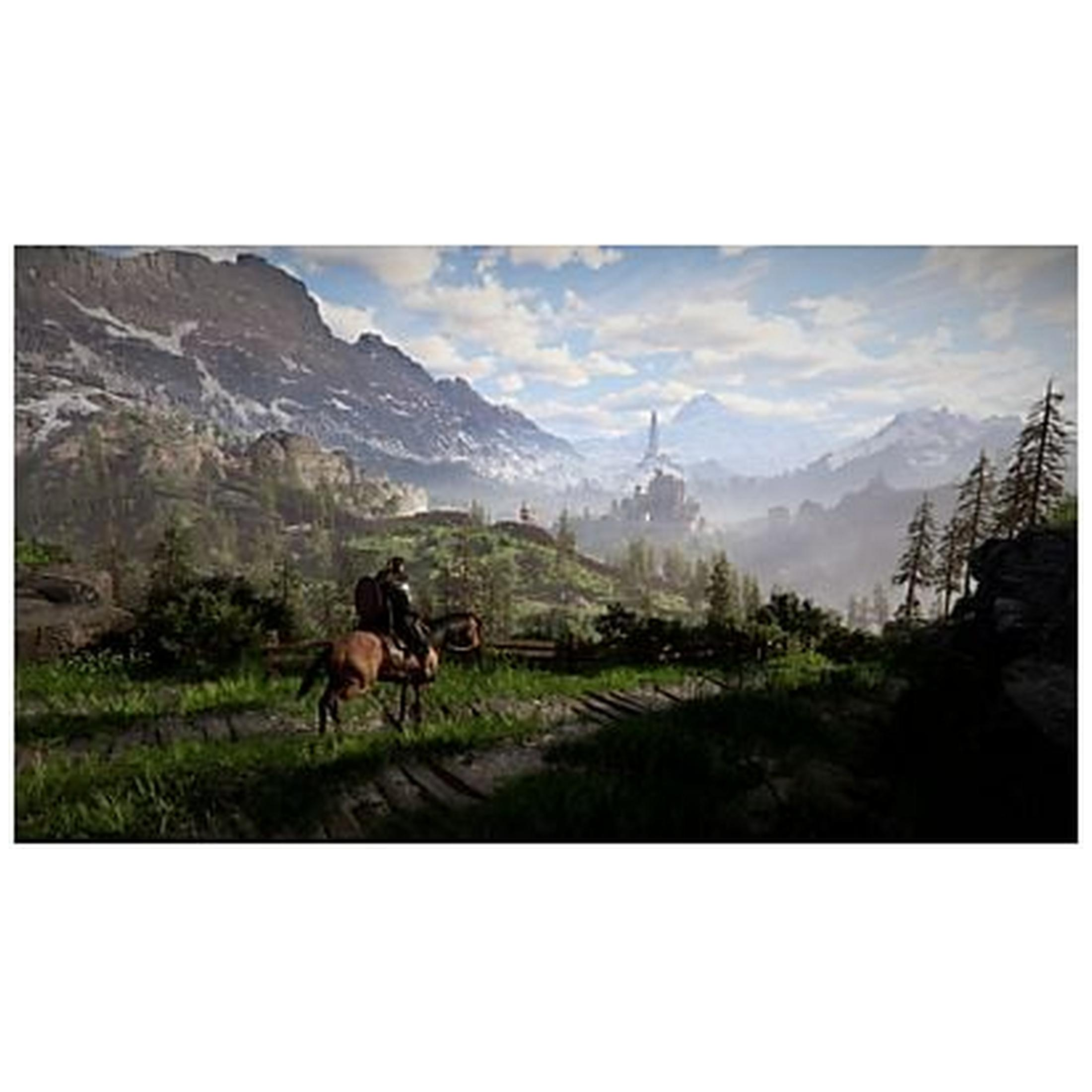 Un cavaliere su un cavallo percorre un sentiero sterrato in un paesaggio montuoso.