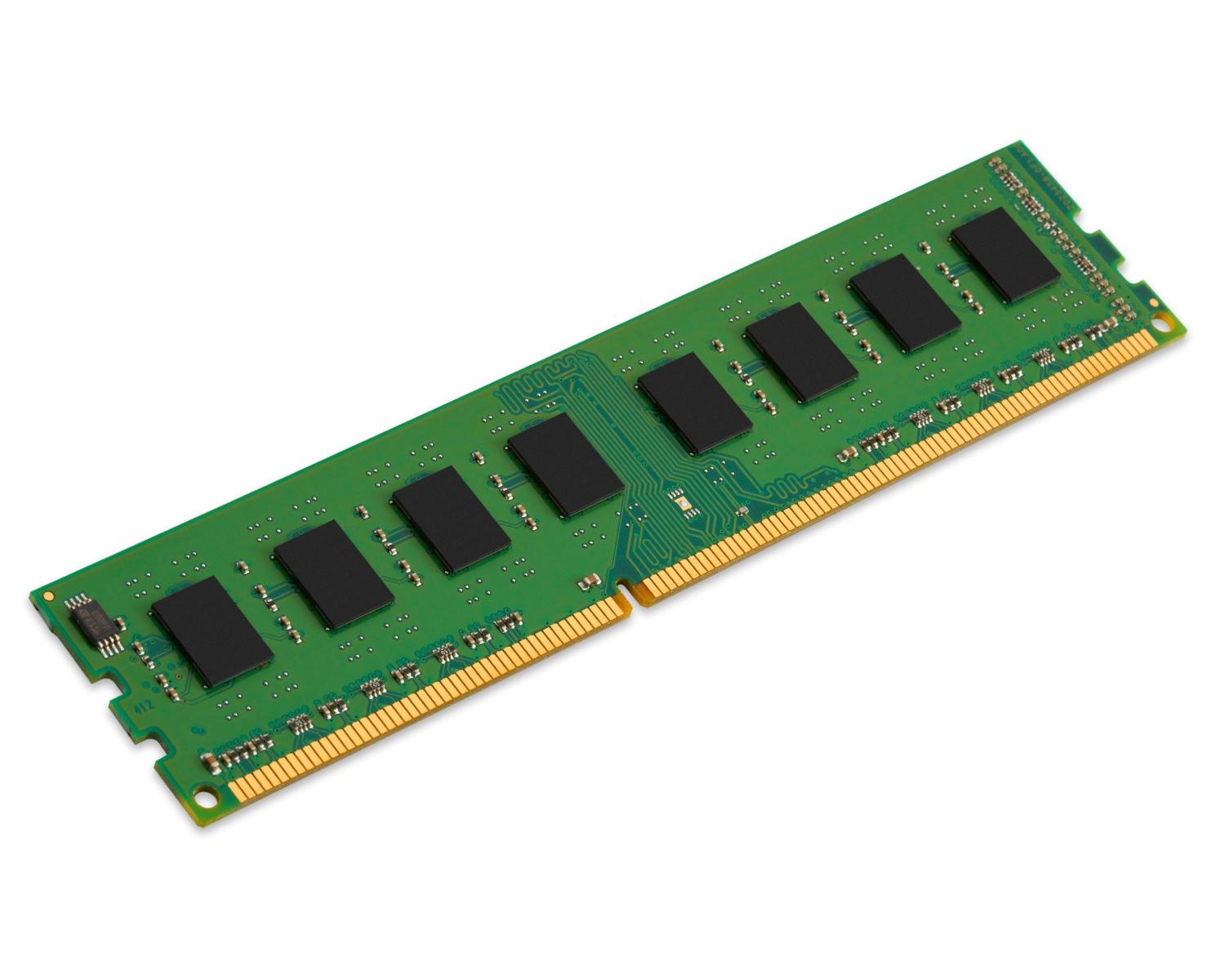 Un modulo RAM per computer verde con chip neri e contatti dorati.