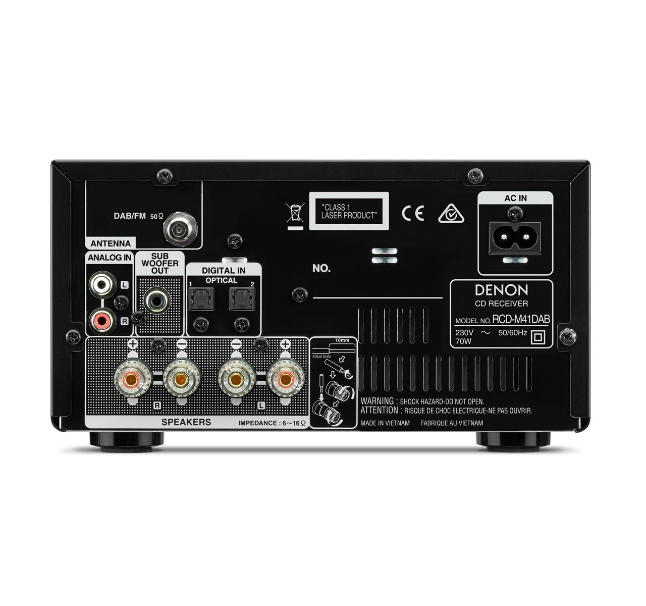 Retro di un ricevitore CD Denon con ingressi: antenna, digitale, subwoofer, altoparlanti.