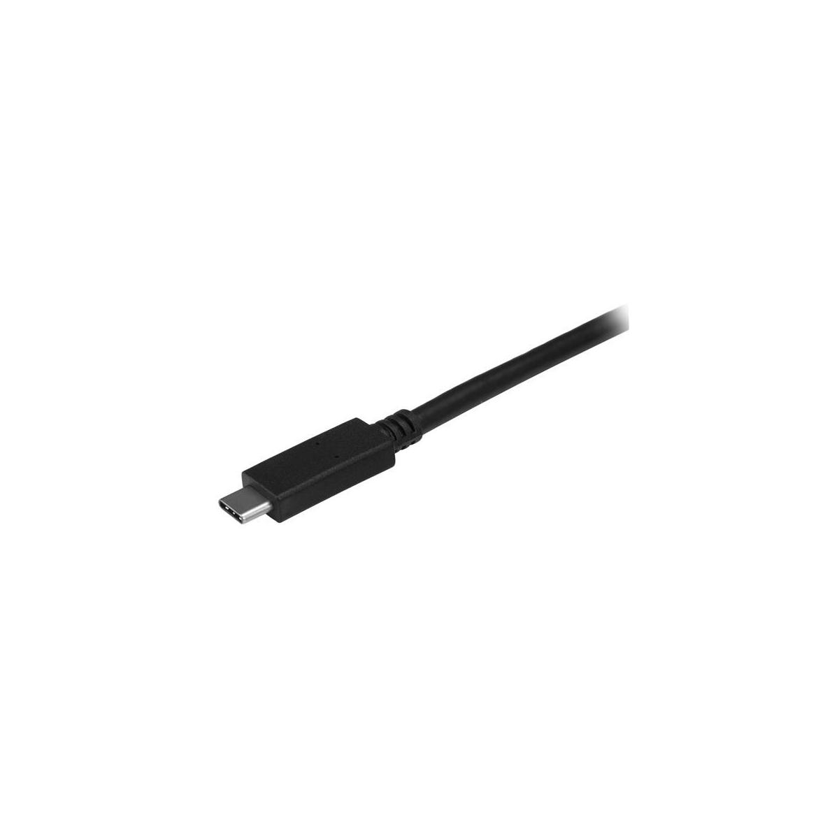 Een zwarte USB-C kabel met connector wordt getoond op witte achtergrond.