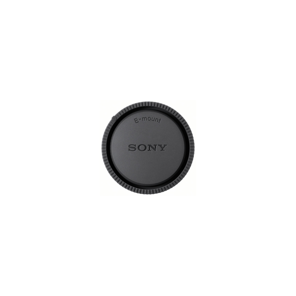 Un tappo nero Sony E-mount con bordo scanalato e logo SONY.