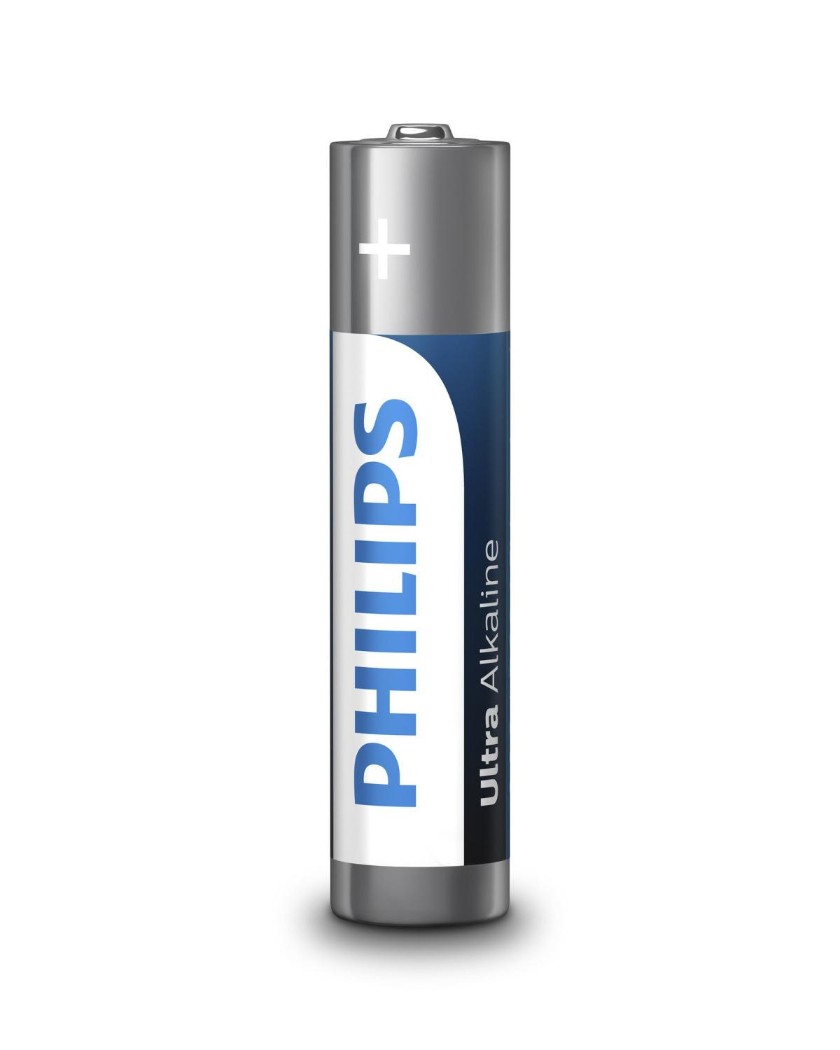 Een enkele Philips Ultra Alkaline AA-batterij staat op een witte achtergrond.