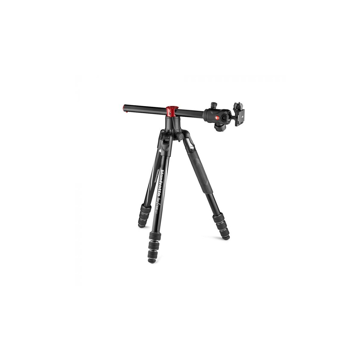 Un trípode Manfrotto negro con brazo horizontal y soporte para cámara.