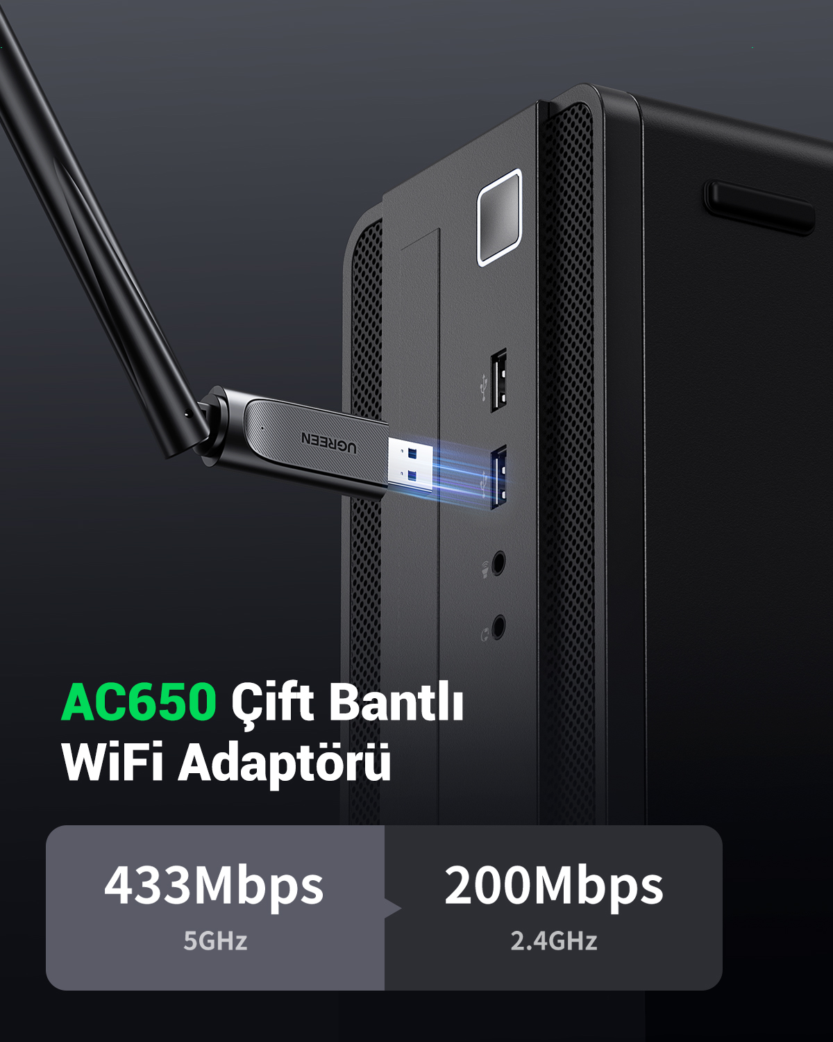 Antenli siyah WiFi adaptörü bir bilgisayar kasasına takılıdır.
