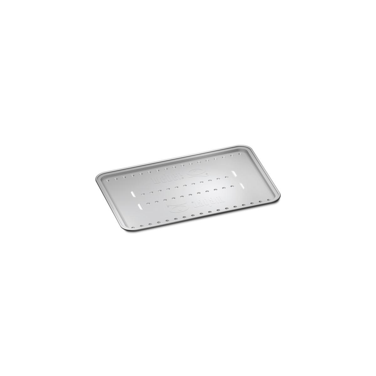 Eine silberne Grillpfanne mit kleinen Löchern und dem Weber-Logo.