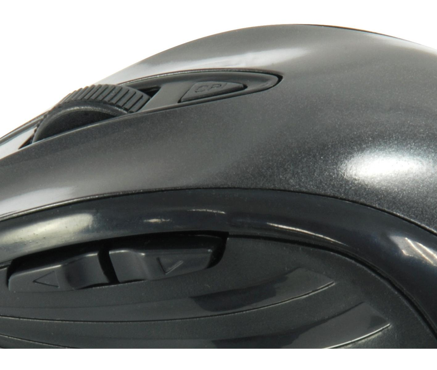 Primer plano de un ratón de ordenador gris oscuro mostrando la rueda y botones.