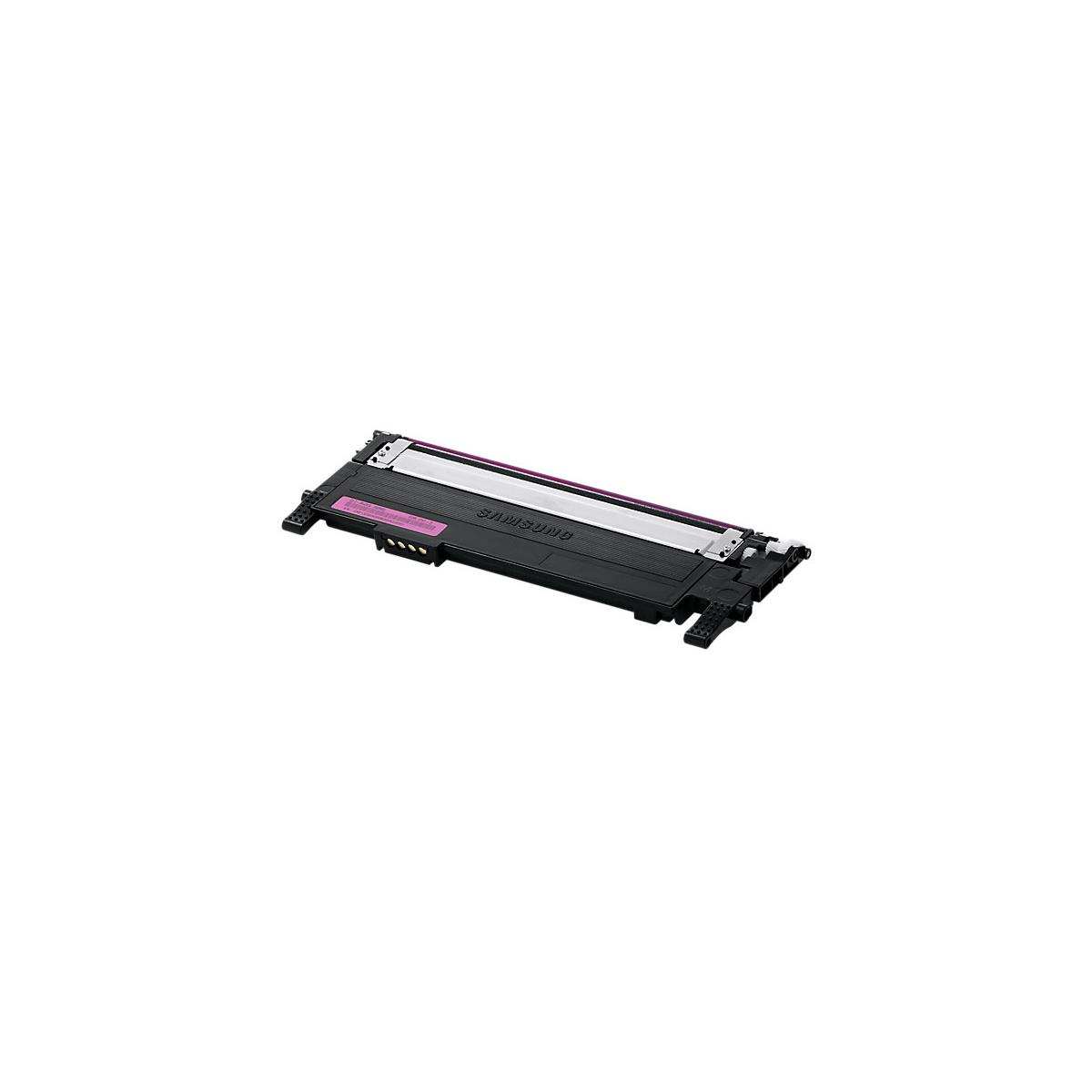 Un toner Samsung nero con accenti rosa giace su sfondo bianco.