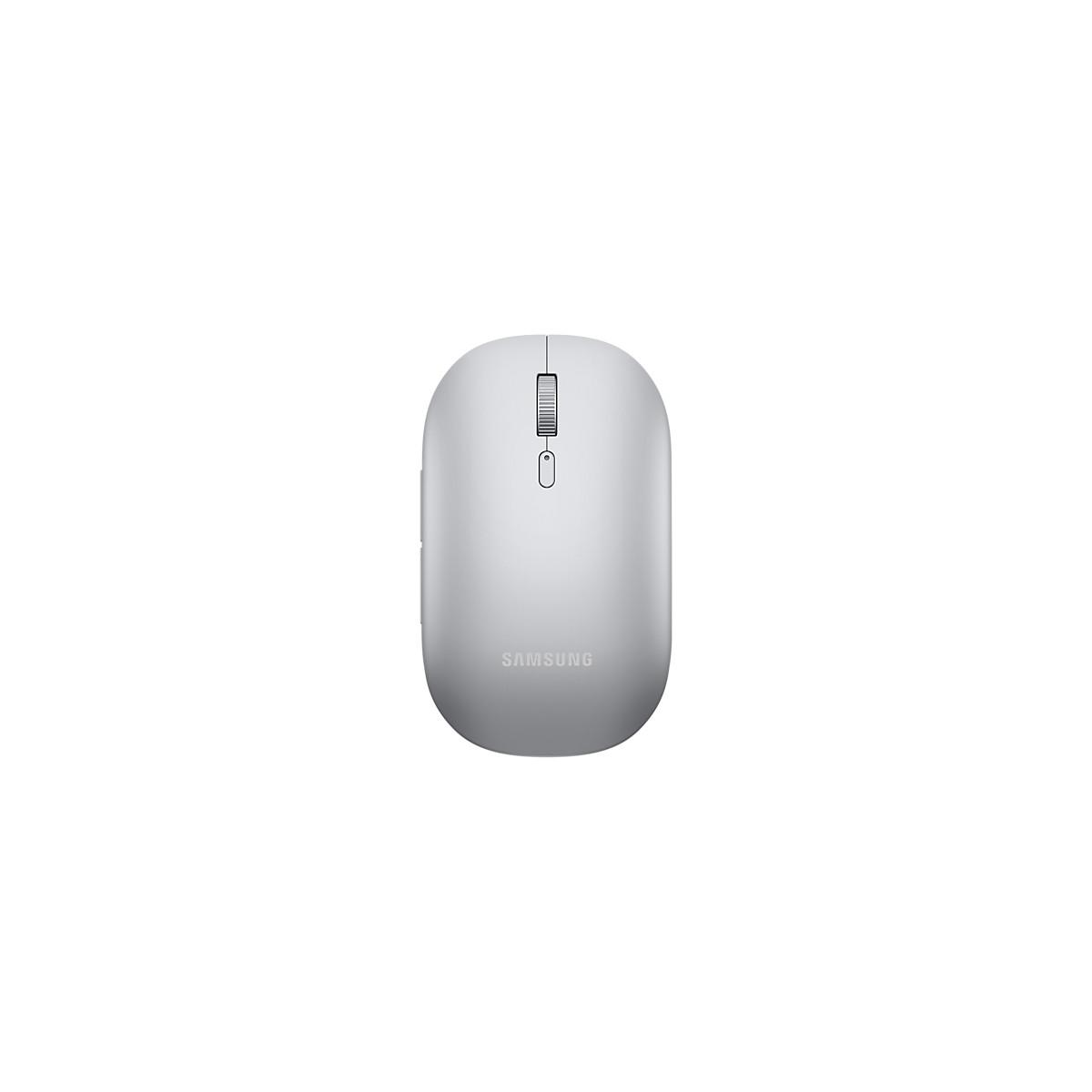 Une souris Samsung argentée avec une molette et un bouton.