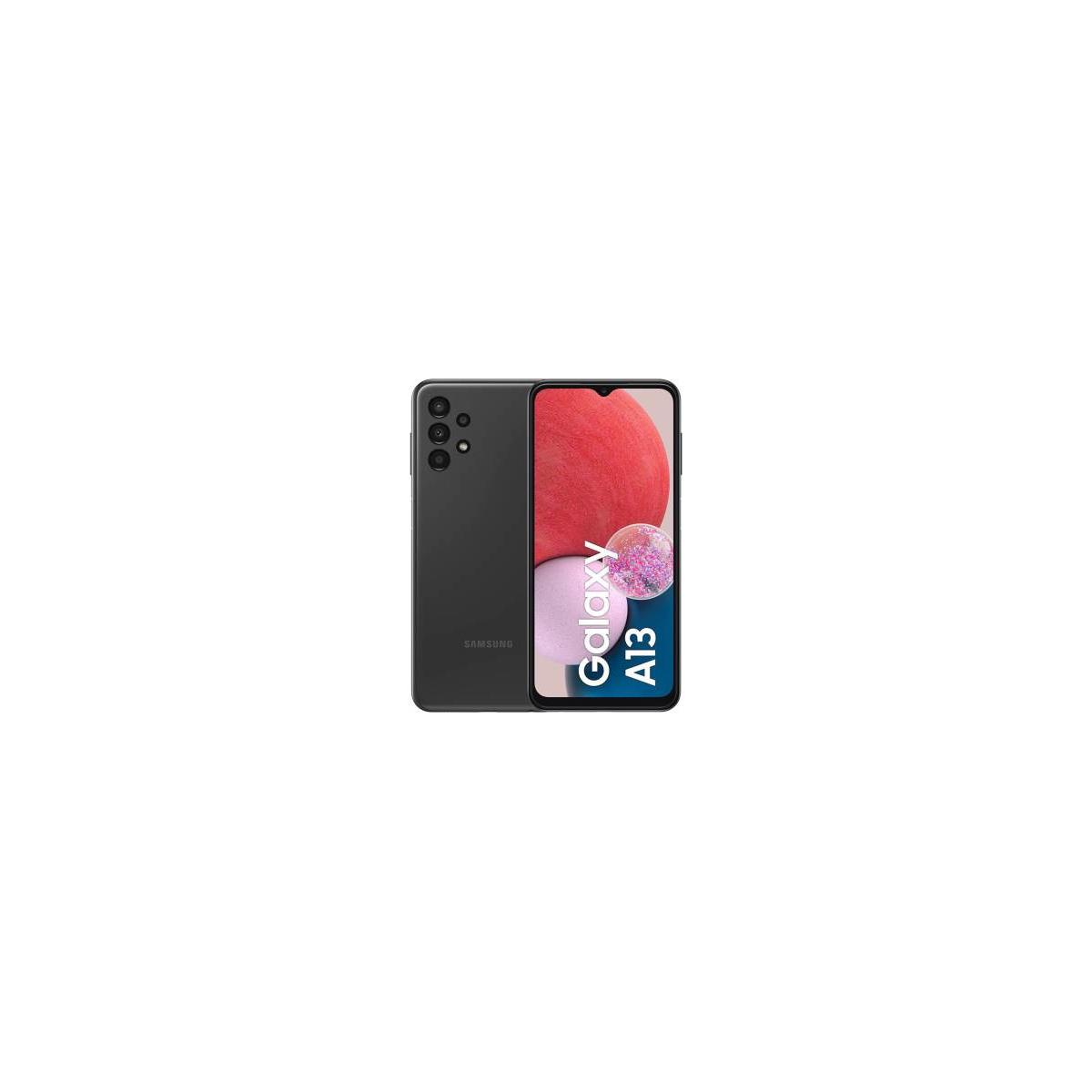 Smartphone Samsung Galaxy A13 negro con tres cámaras traseras.
