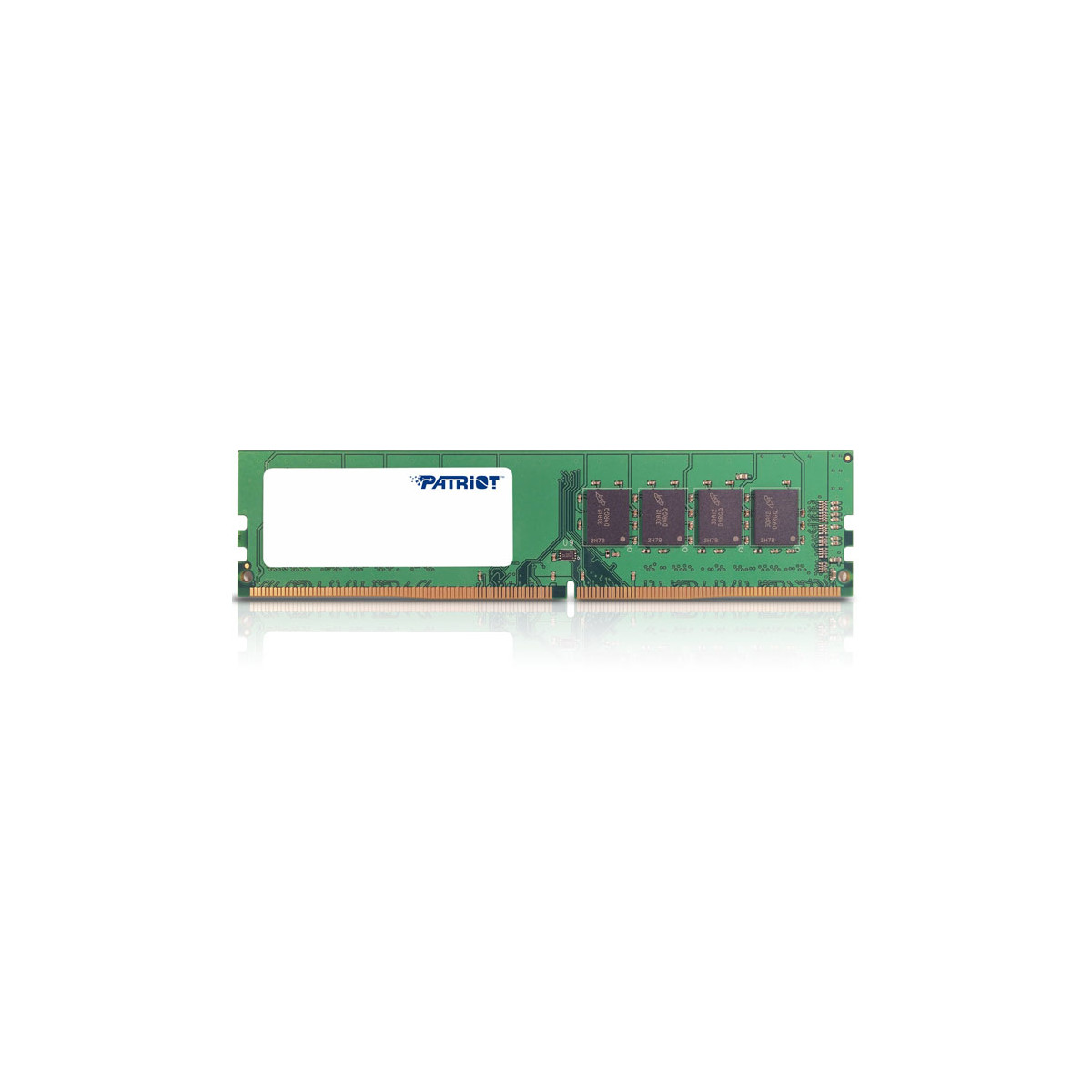 Un modulo RAM verde con quattro chip neri e il logo Patriot.