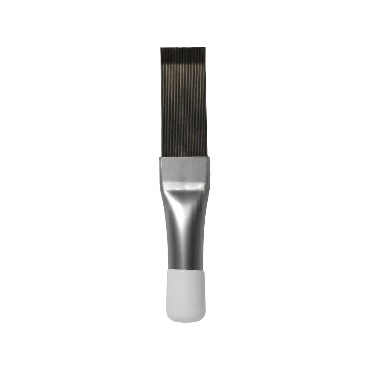 Un pincel plano y negro con mango plateado y extremo blanco.