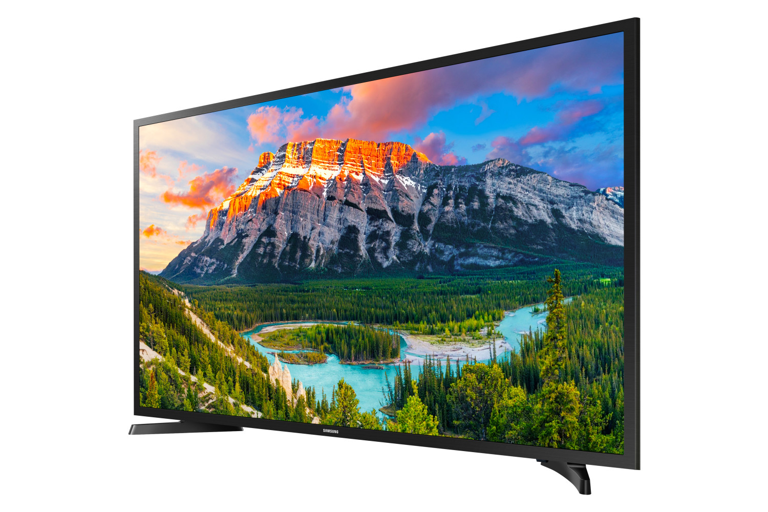 Una TV Samsung che mostra un paesaggio montano con un fiume e foreste.