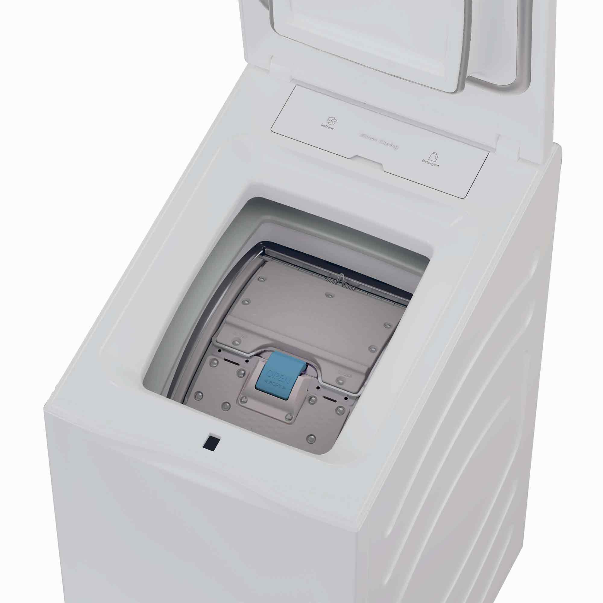 Weiße Waschmaschine mit geöffnetem Deckel und Waschmittelbehälter.