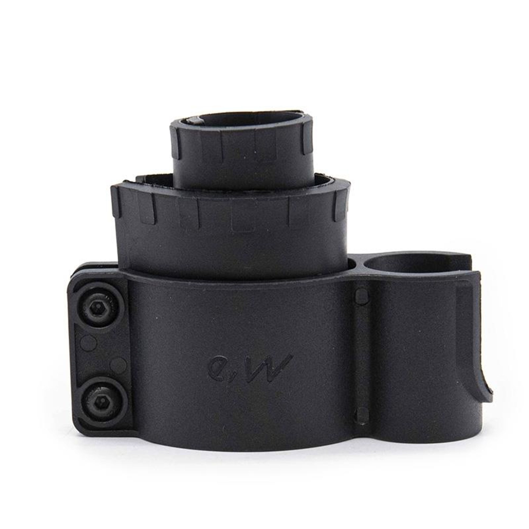 Un adaptador de plástico negro con tornillos y anillos.