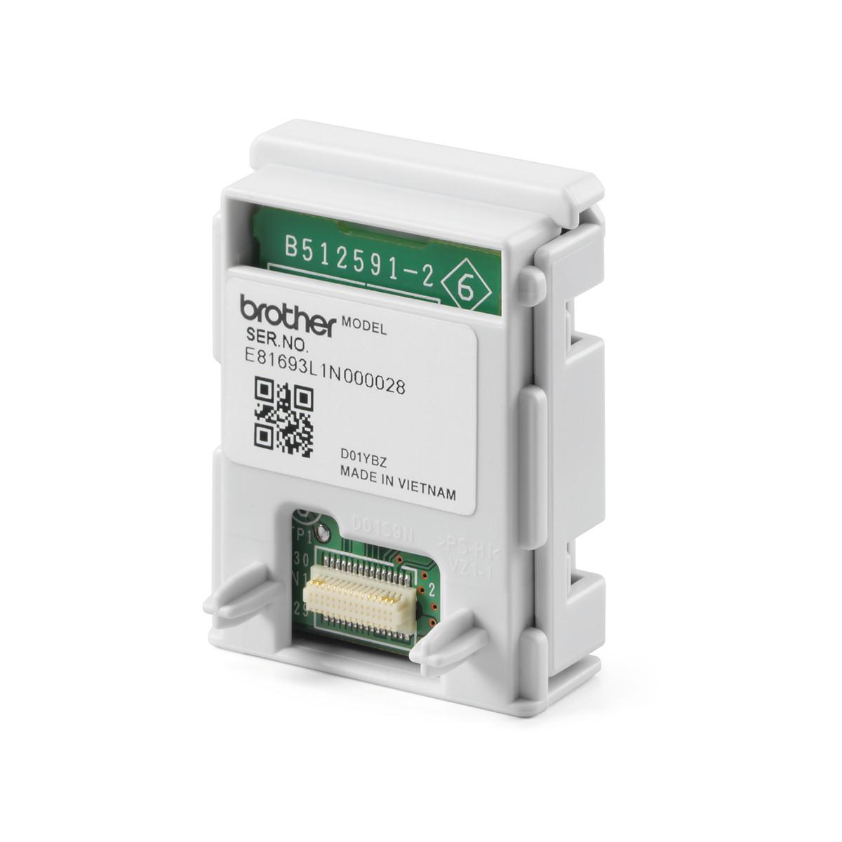 Ein weißer Brother-Modul mit Seriennummer und QR-Code.