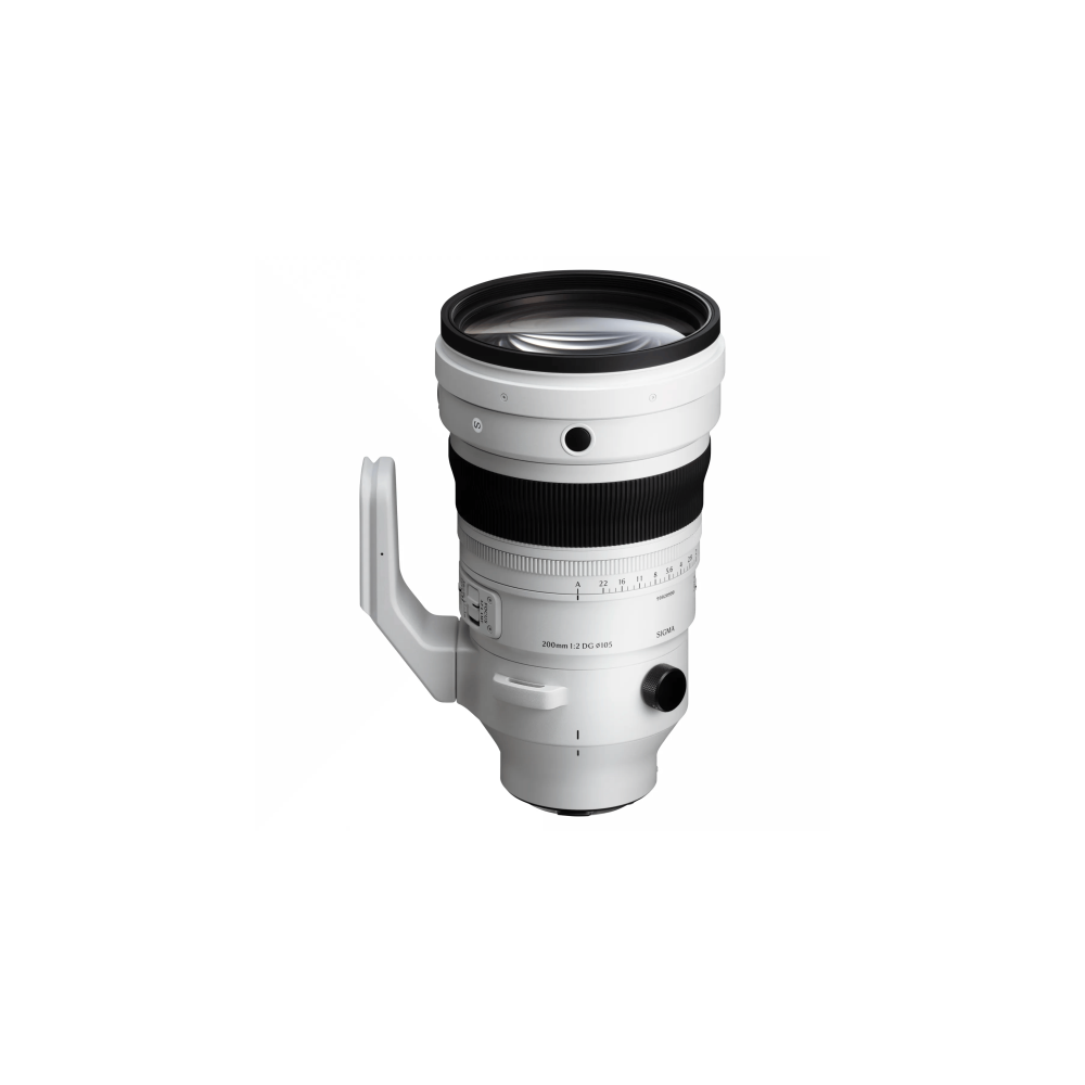 Een witte Sigma 200mm 1:2 DG lens met zwarte ringen en handvat.
