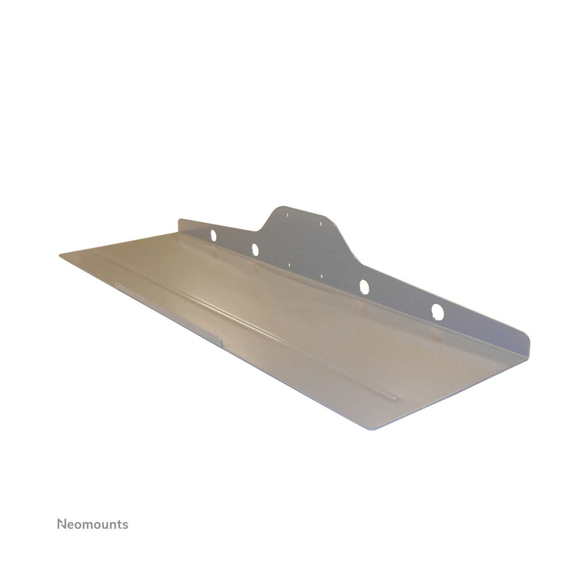Une étagère métallique grise simple avec des trous de montage.
