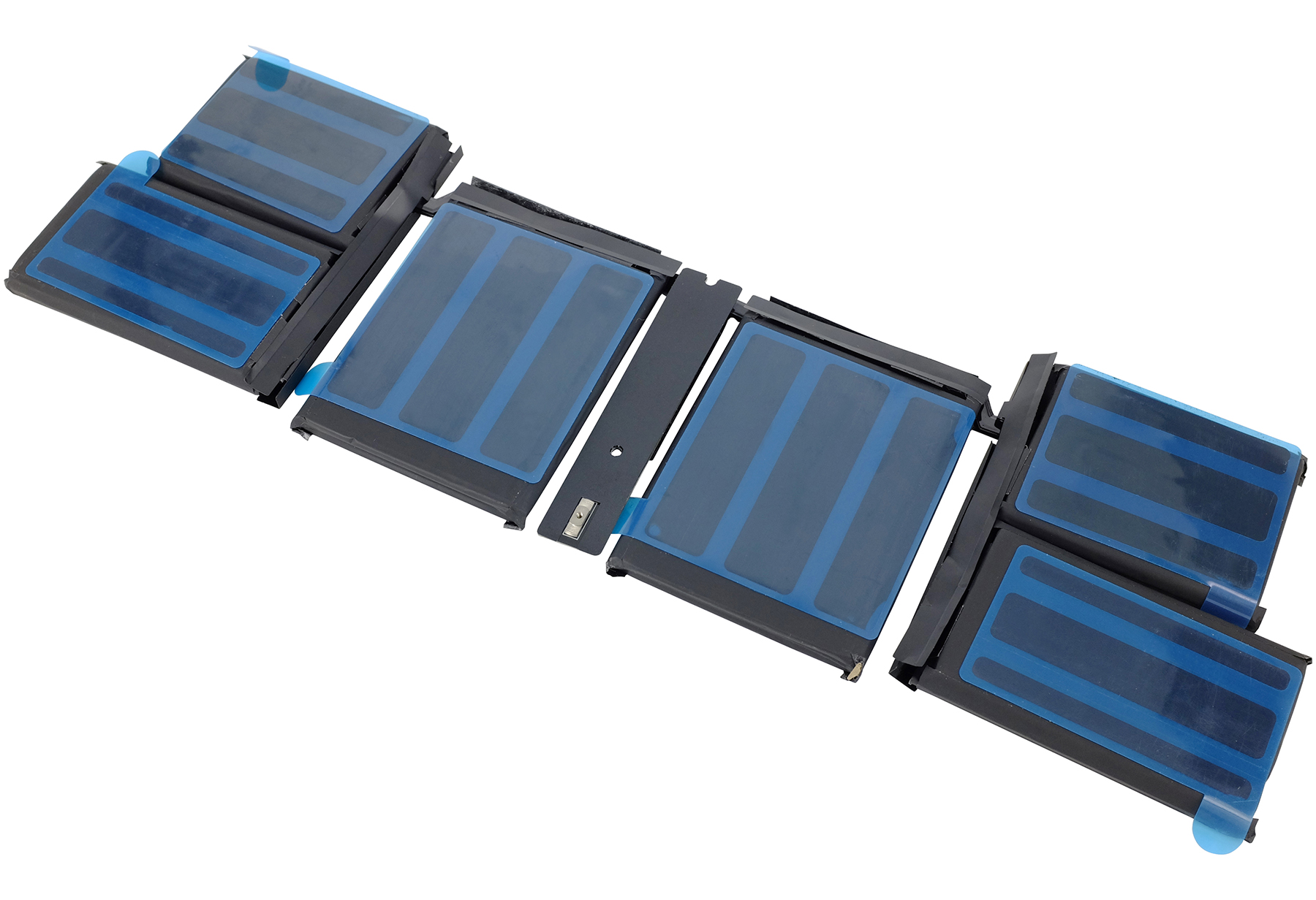 Ein zerlegter Laptop-Akku mit blauen Schutzfolien auf den Zellen.