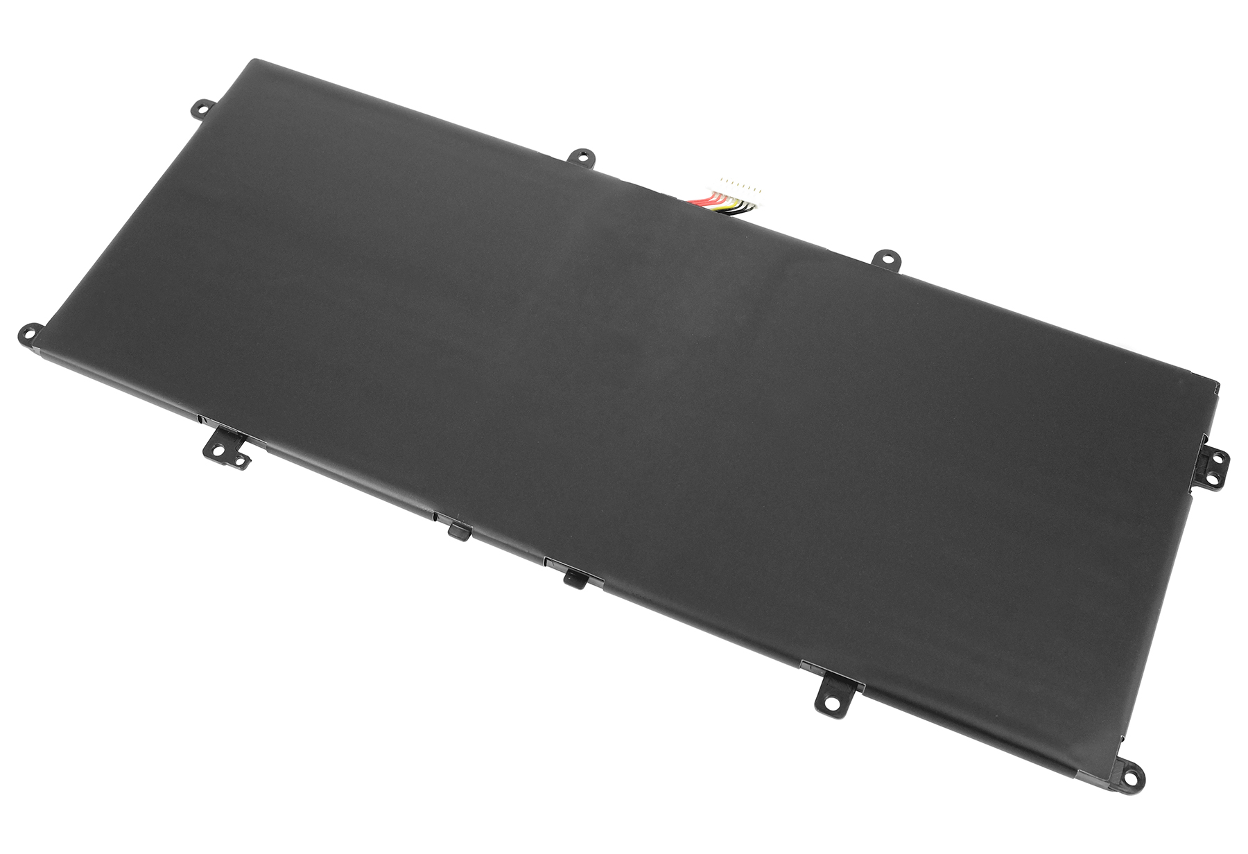 Ein schwarzer, rechteckiger Laptop-Akku mit Kabeln. Weißer Hintergrund.