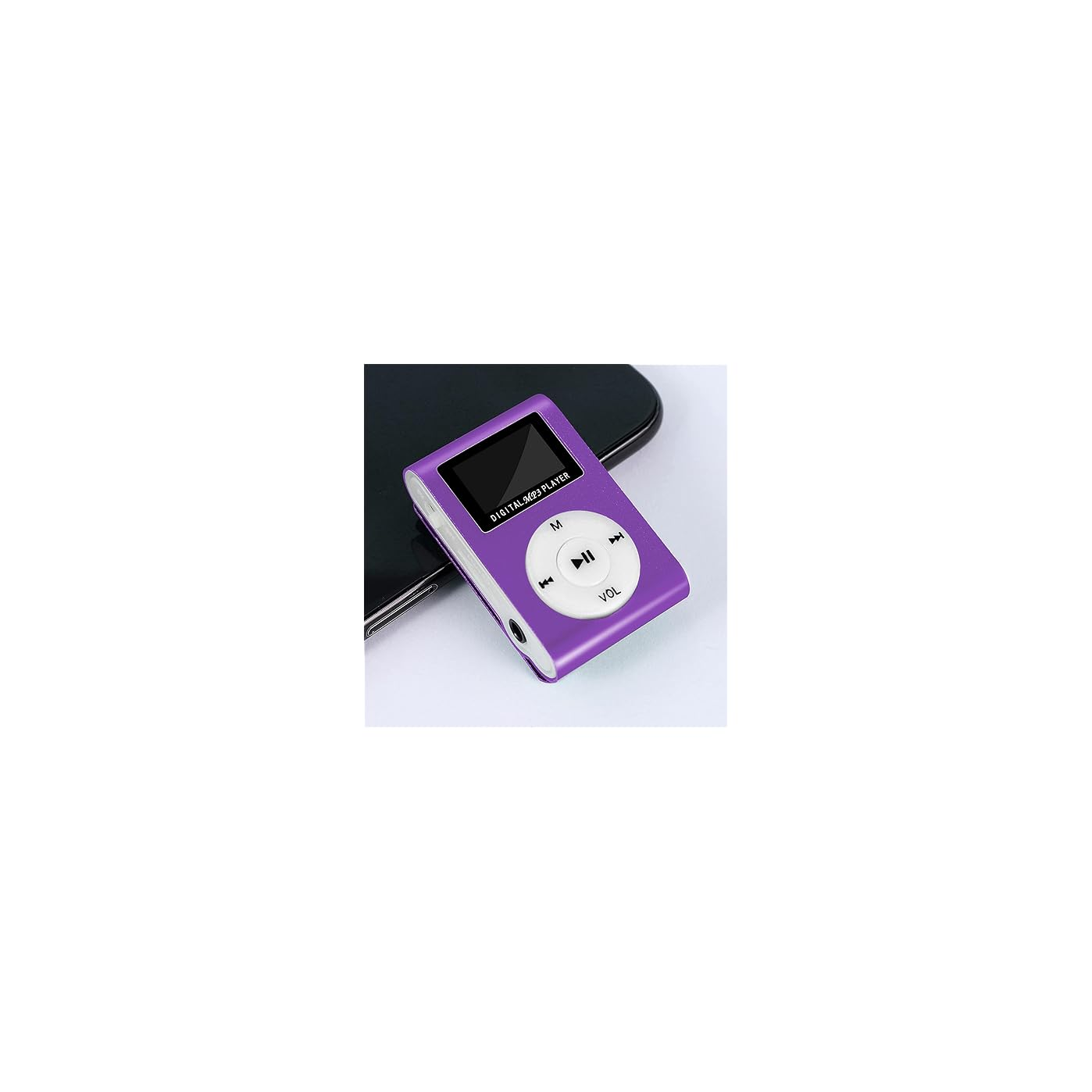 Ein violetter MP3-Player mit einem kleinen Bildschirm und Steuerungstasten.