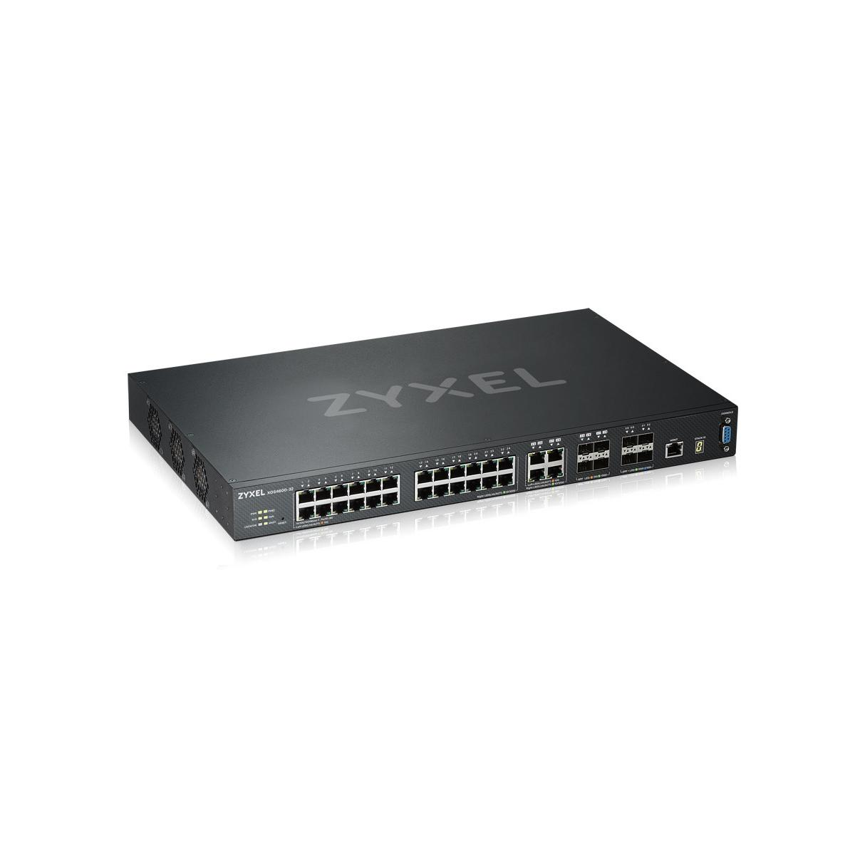 Switch di rete Zyxel nero con molte porte e spie luminose su sfondo bianco.
