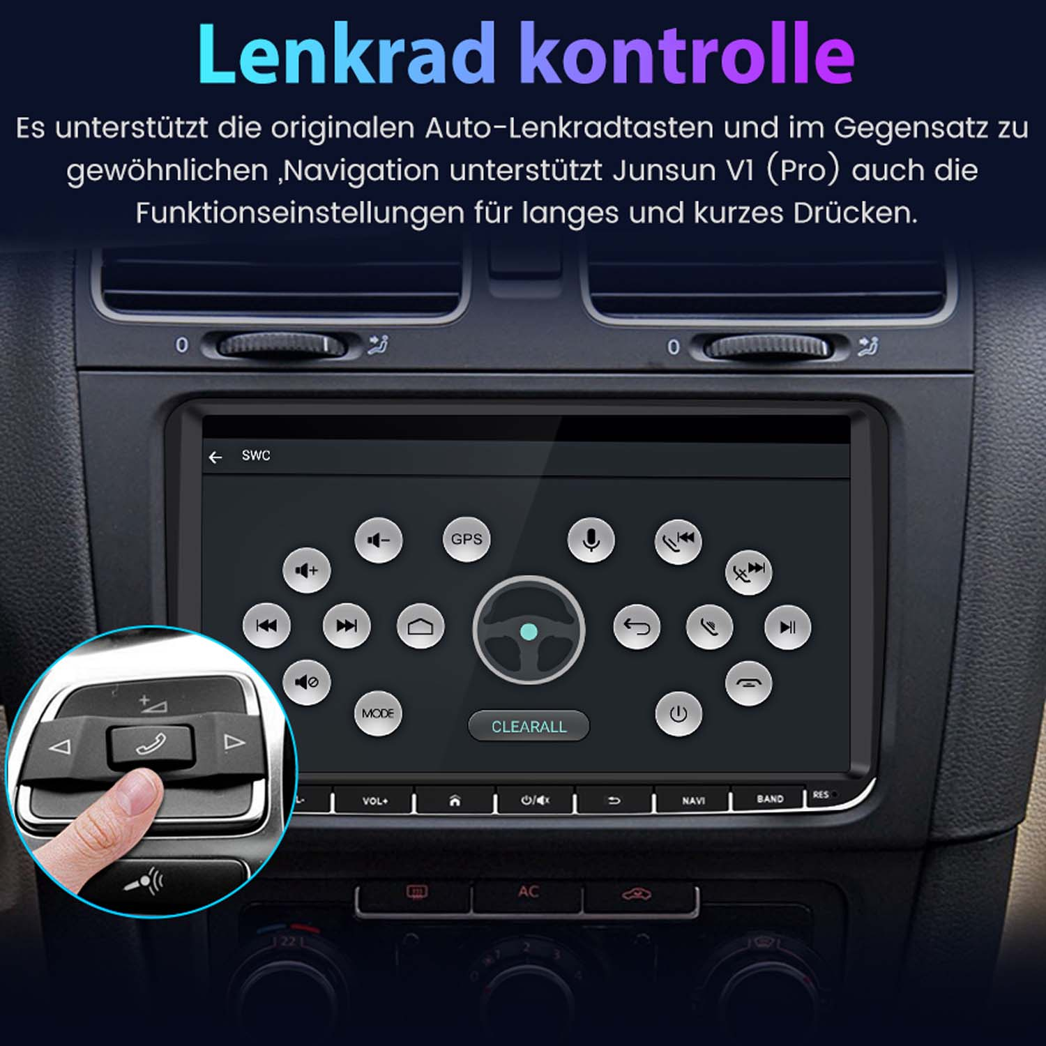 Ein Finger drückt eine Taste am Lenkrad eines Autos neben einem Touchscreen-Display.
