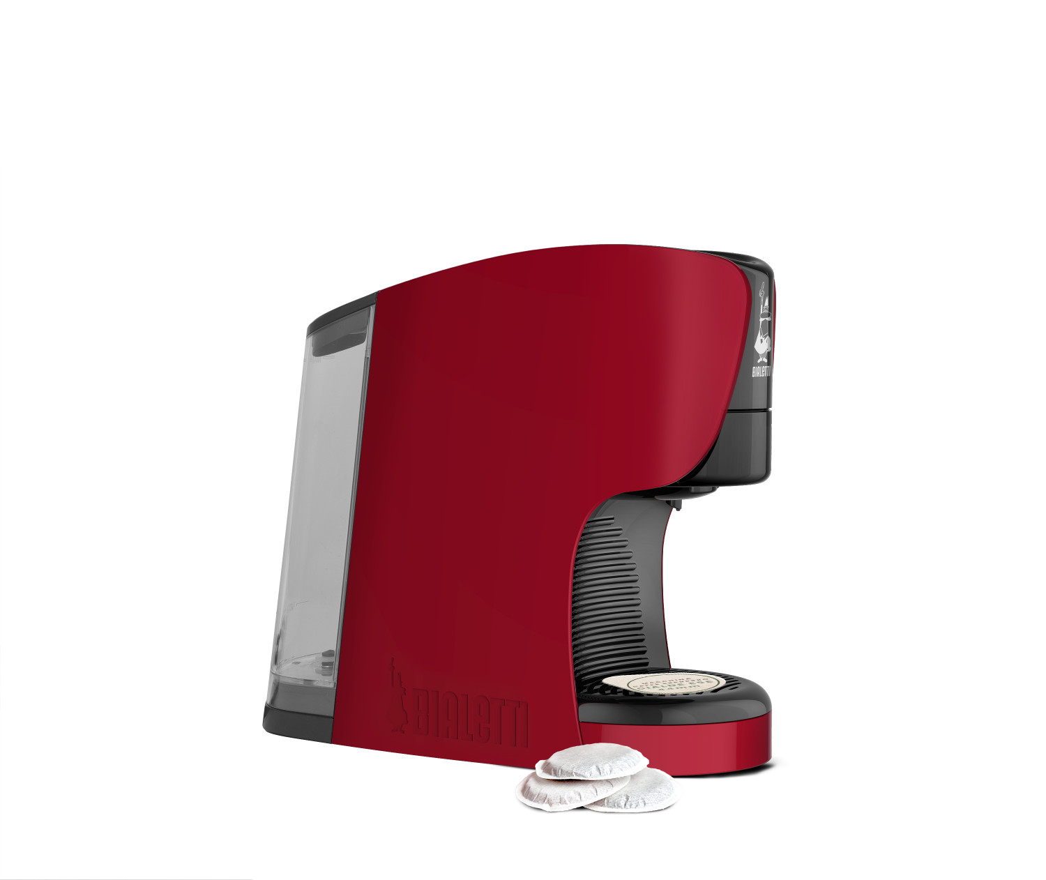 Máquina de café roja con depósito de agua y tres monodosis de café sobre fondo blanco.