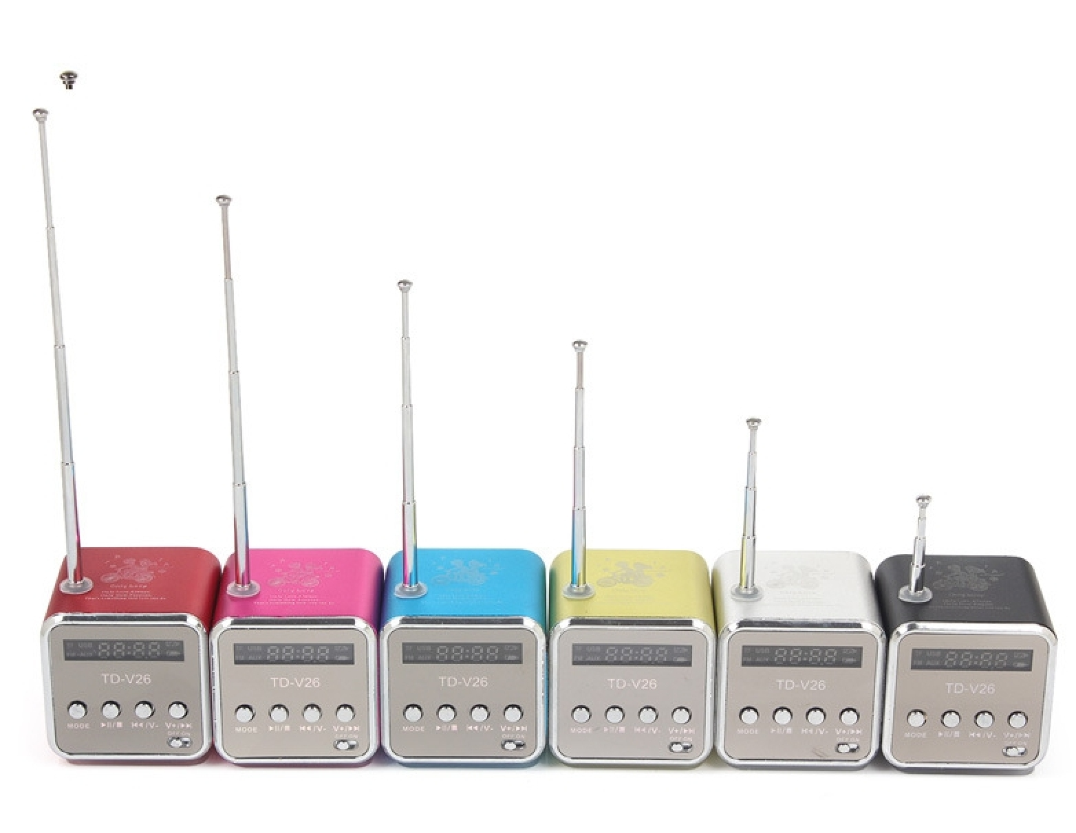 Sechs bunte Radios mit ausziehbaren Antennen nebeneinander aufgereiht.