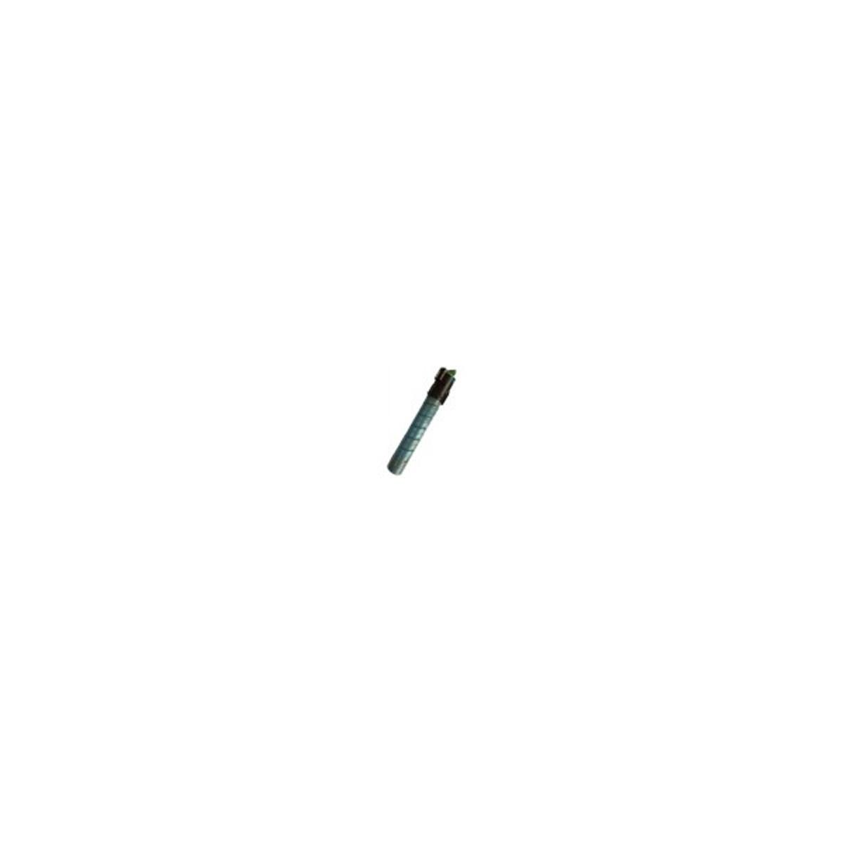 Een blauwe stift met zwarte dop ligt op een witte achtergrond.
