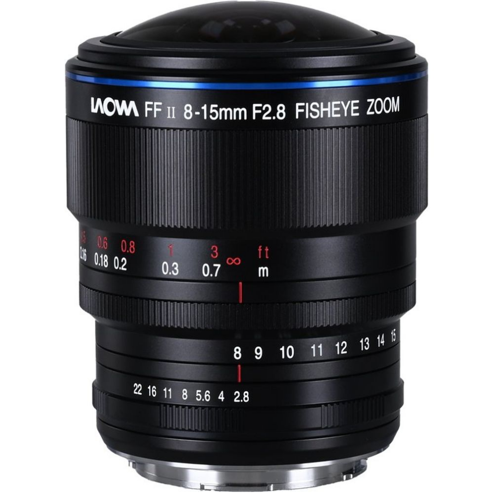 Een zwarte groothoek fisheye lens met zoom en blauwe accenten op witte achtergrond.