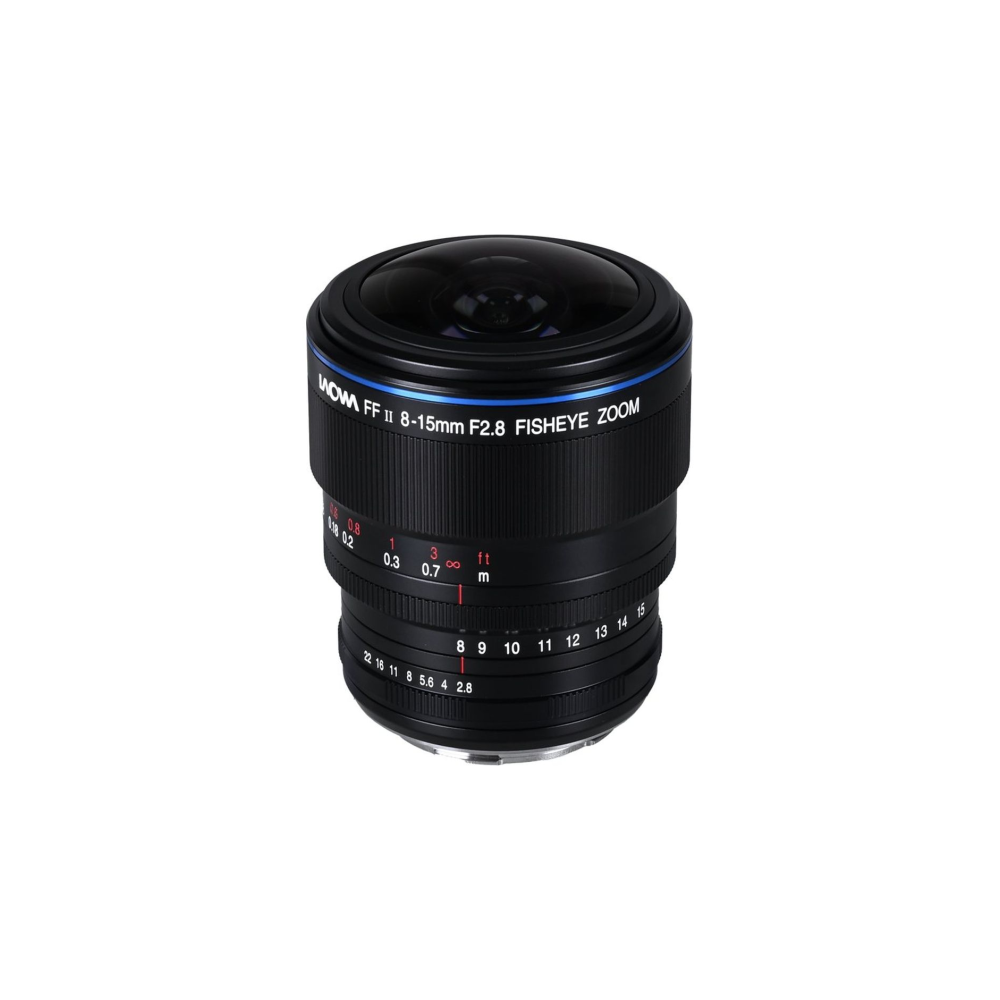 Een zwarte Laowa 8-15mm F2.8 fisheye lens met focus- en zoomringen.