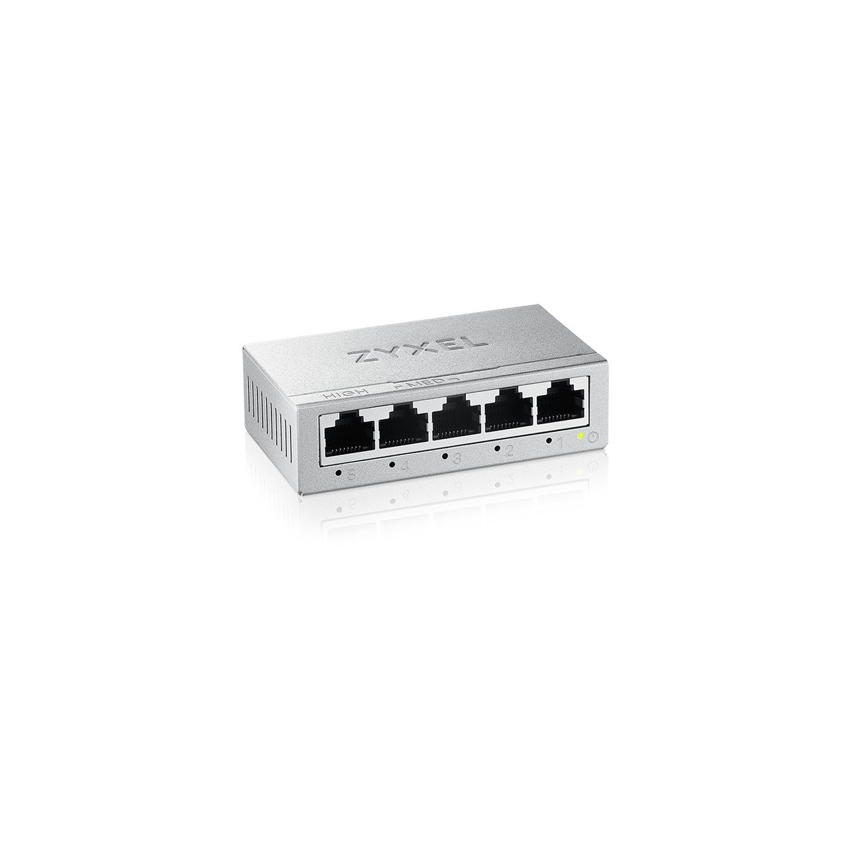 Un petit switch réseau argenté avec cinq ports Ethernet et le logo Zyxel.