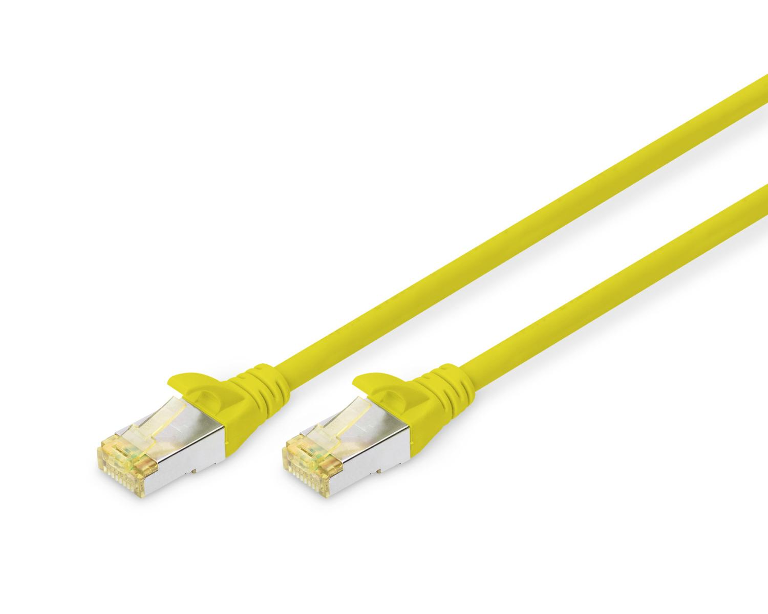 Due cavi Ethernet gialli con connettori argentati su sfondo bianco.
