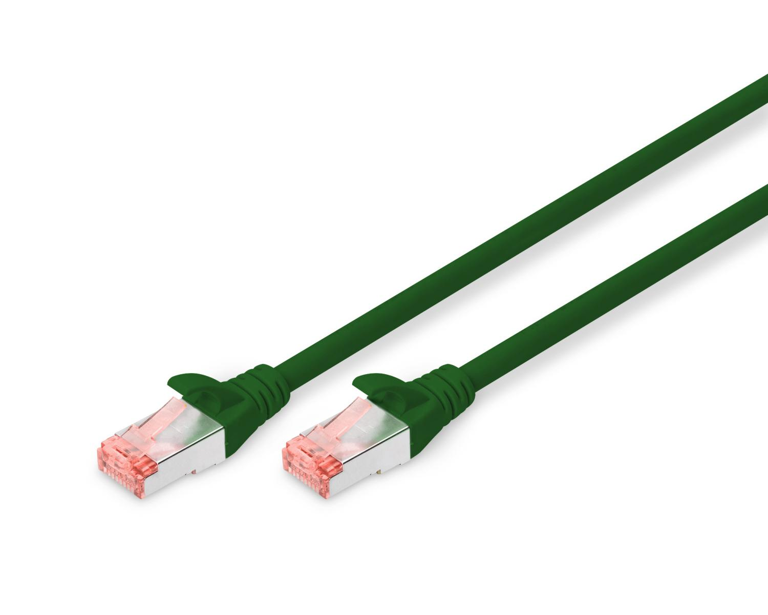 Due cavi di rete verdi con connettori RJ45 trasparenti su sfondo bianco.