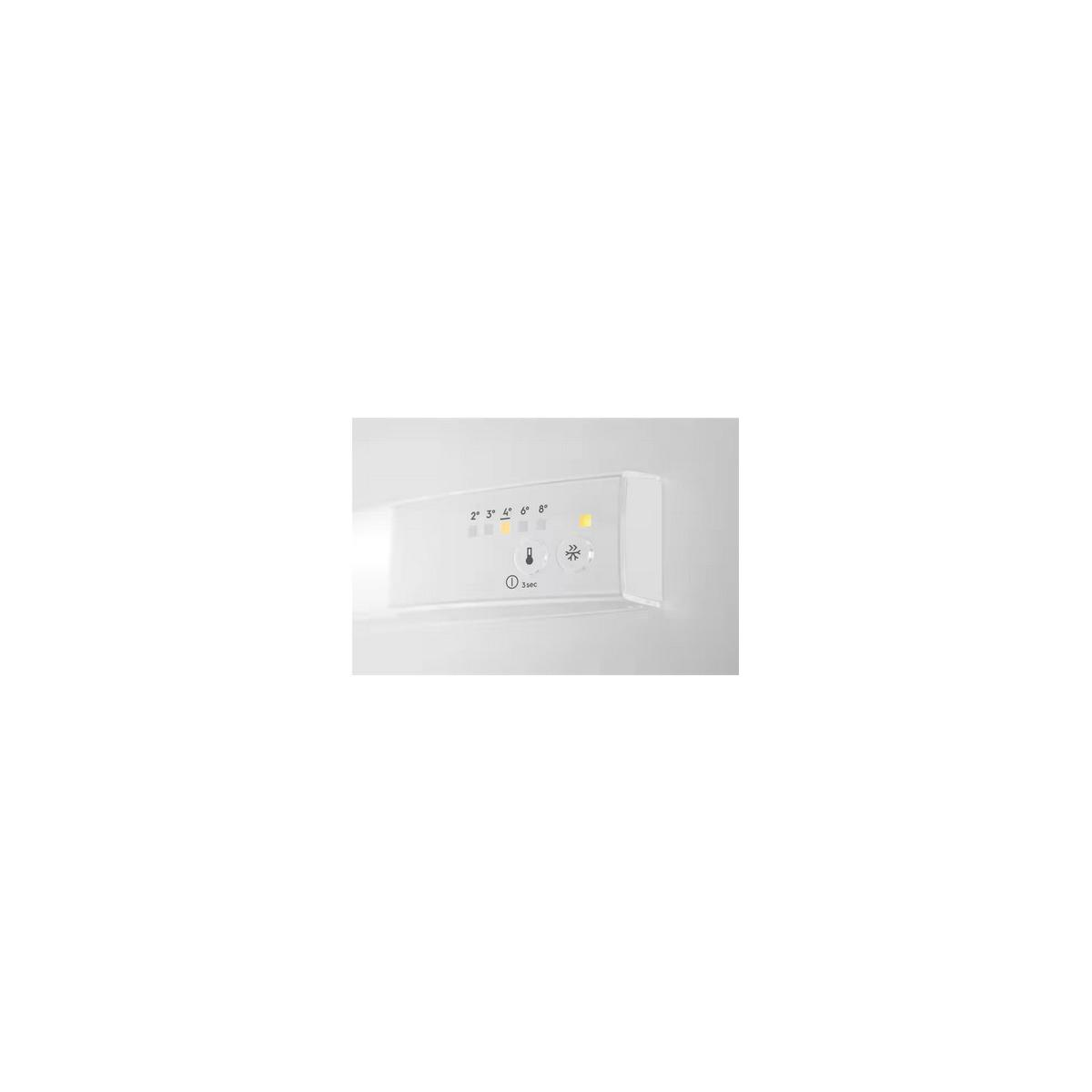 Pannello di controllo bianco con impostazioni di temperatura e indicatori per 2°, 3°, 4°, 6°, 8°.