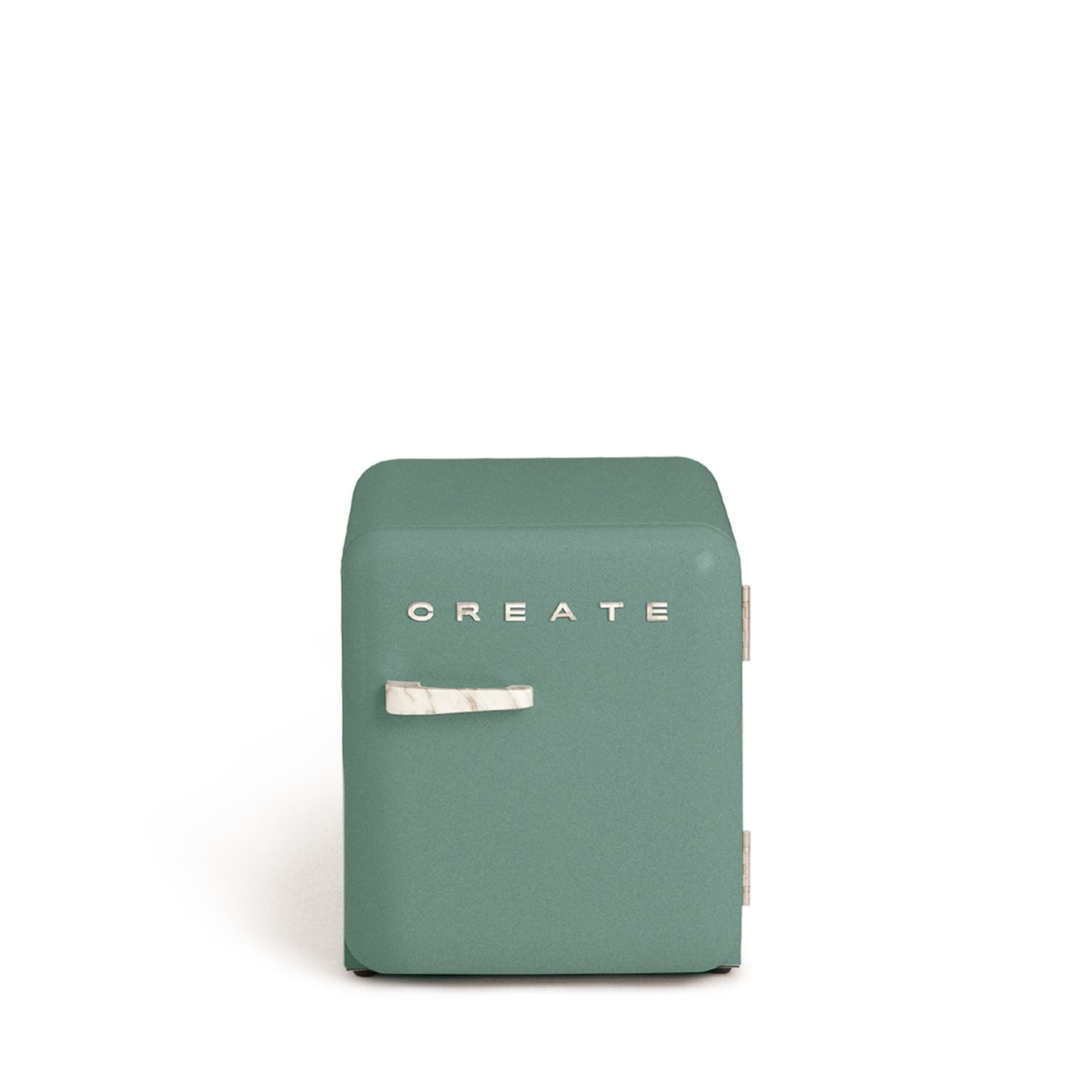 Un refrigerador pequeño y verde con la palabra CREATE y un asa de mármol.