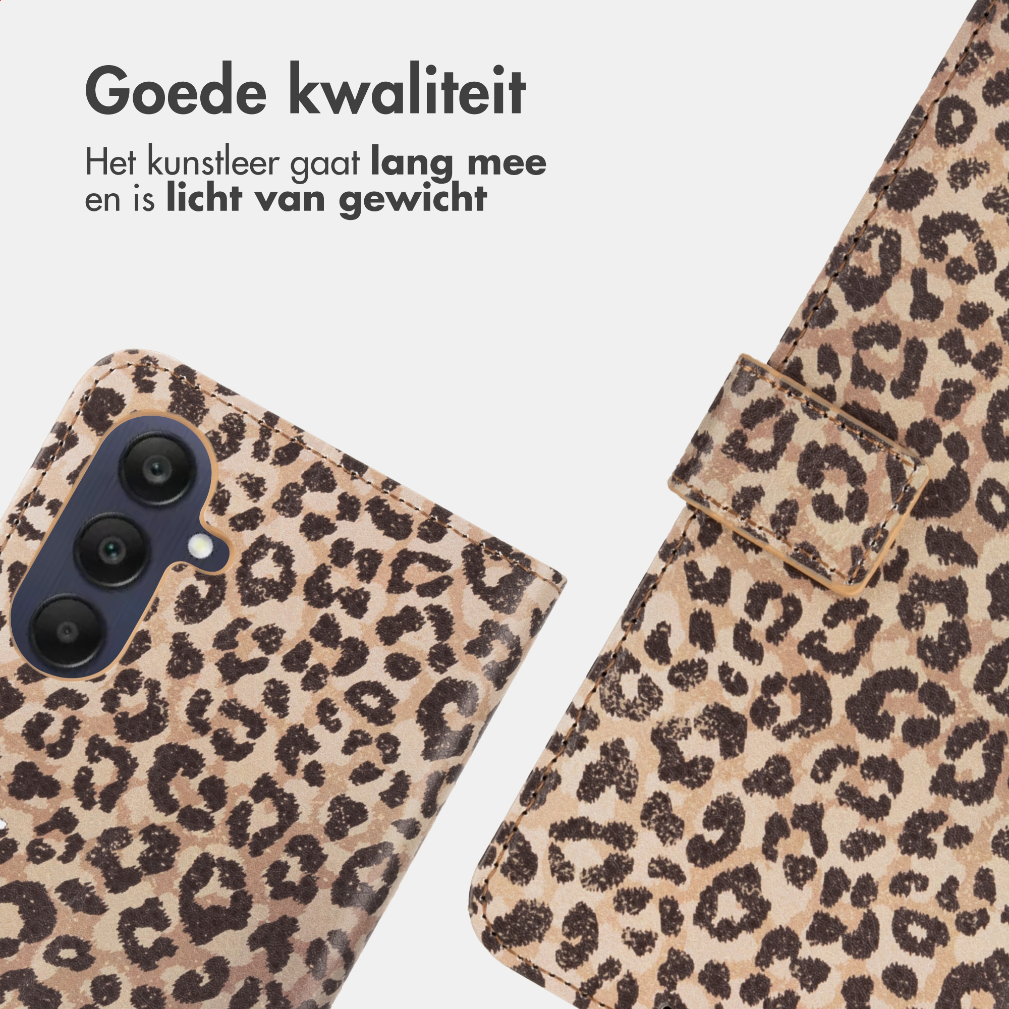 Telefoonhoesje met luipaardprint, camera-uitsparing en drukknoopsluiting.