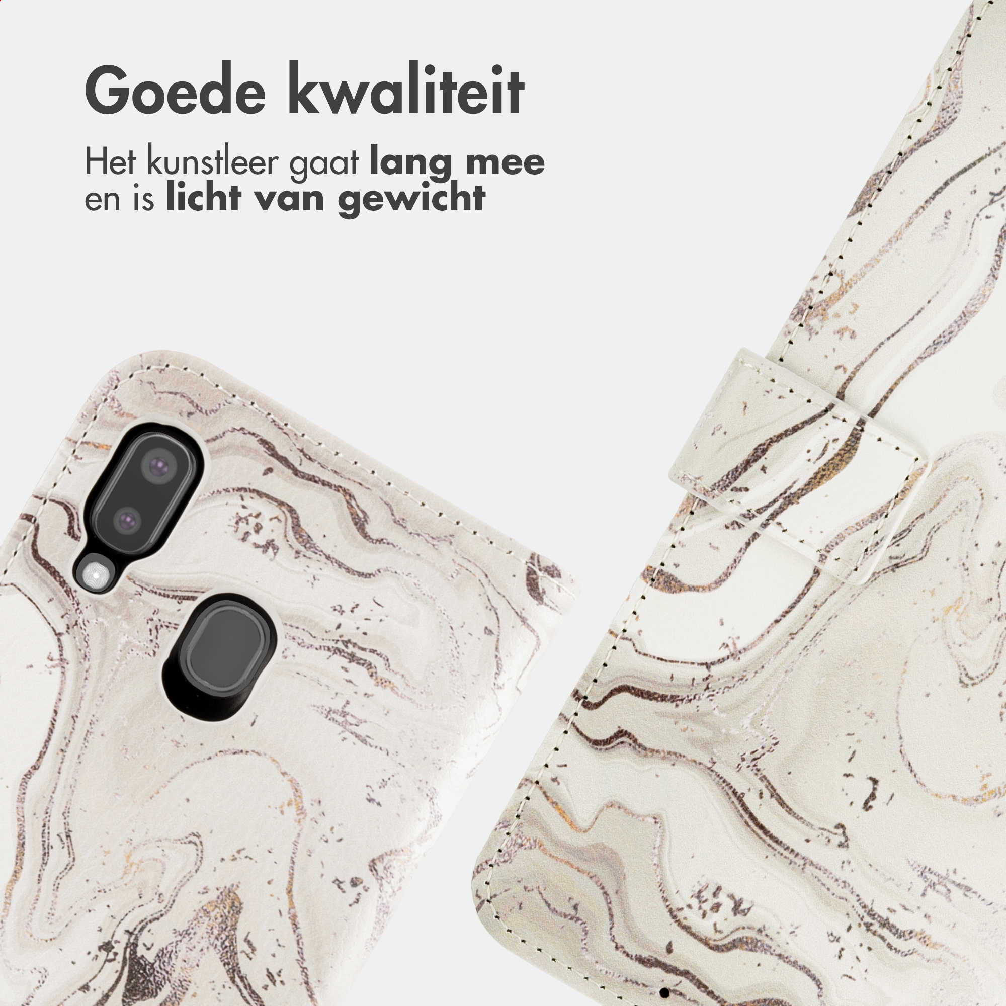 Een telefoonhoes met wit en goud marmerpatroon. Close-up van de camera.