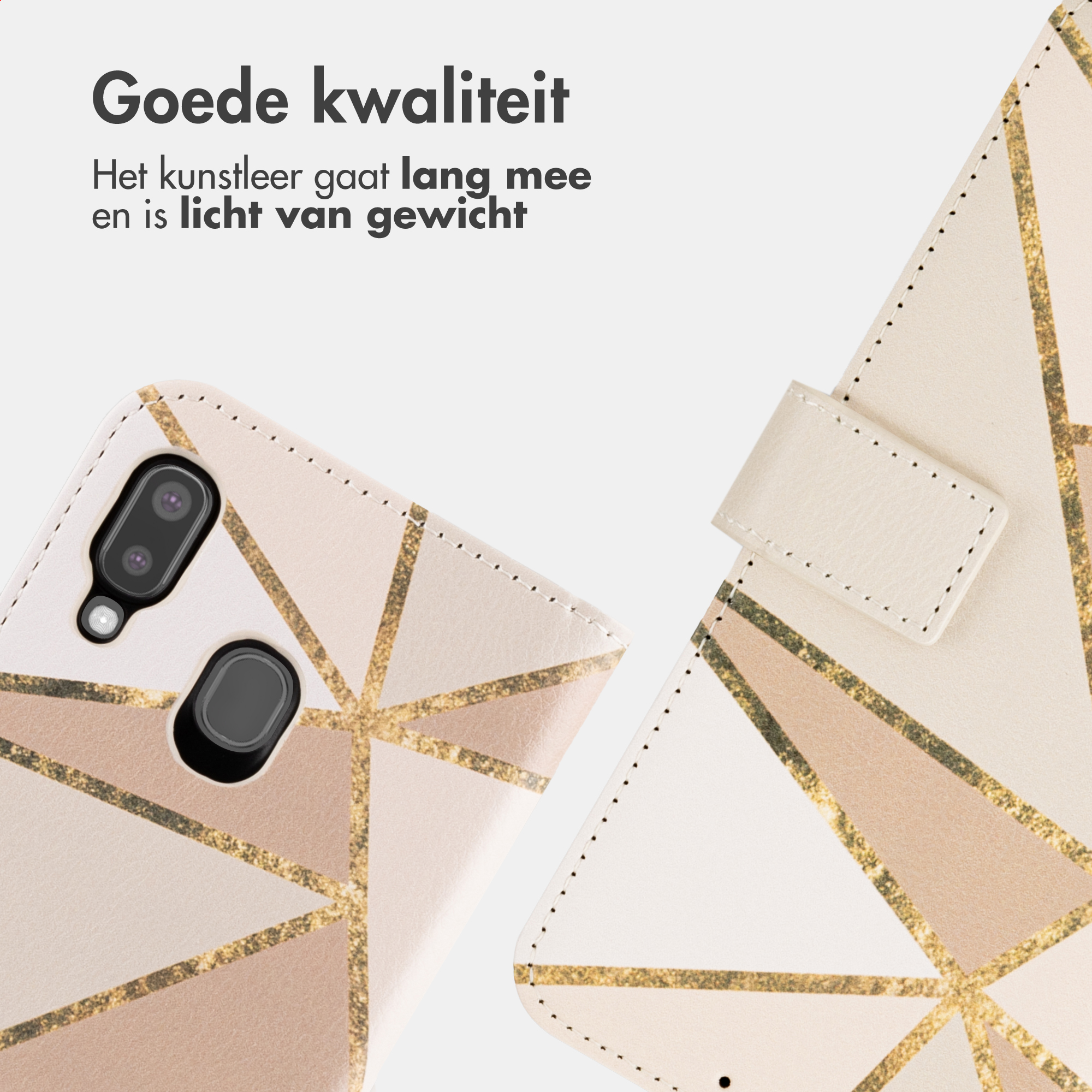 Een telefoonhoesje met geometrisch patroon in beige en gouden tinten.