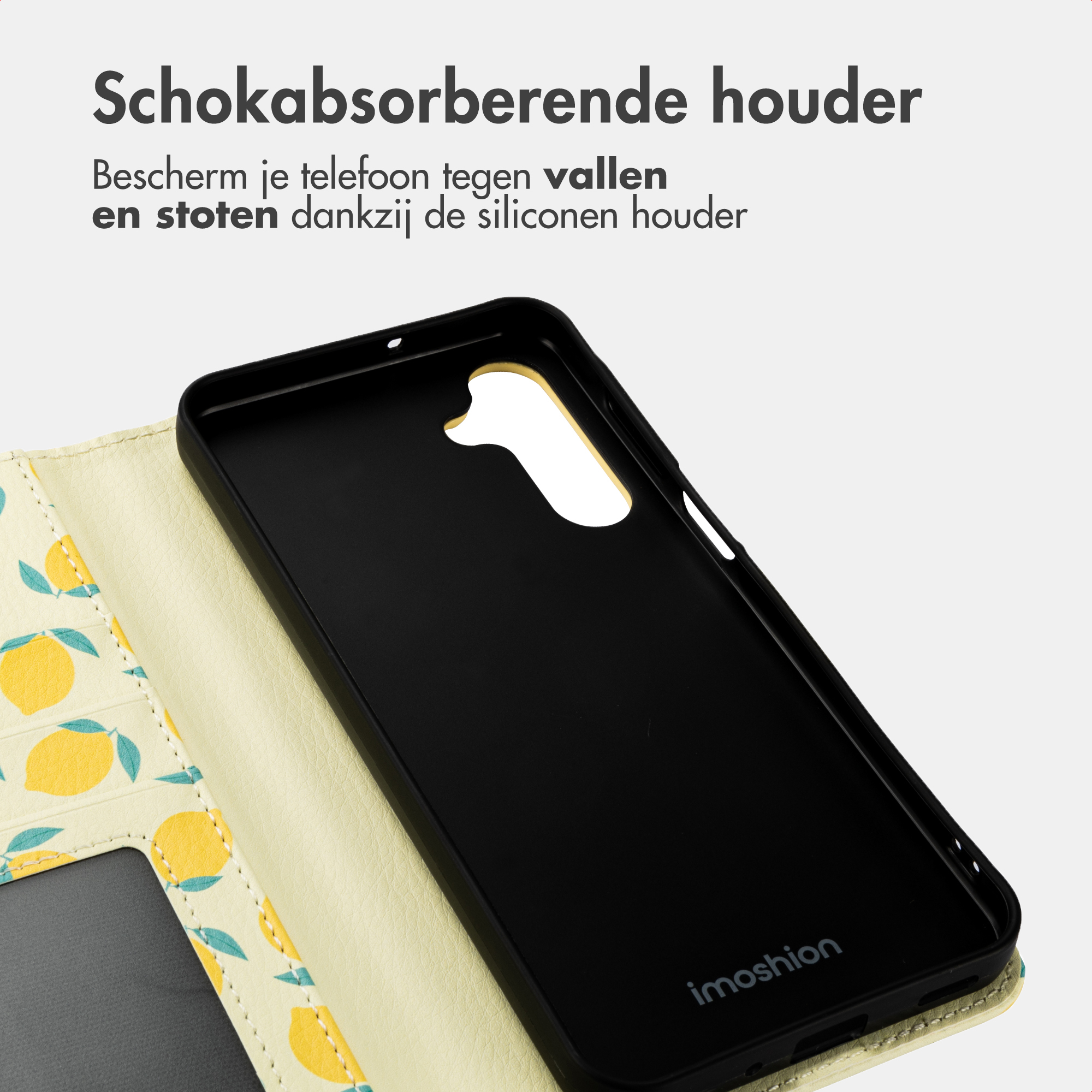 Zwarte telefoonhoes met citroenpatroon aan de binnenkant. Een deel van de hoes is open.