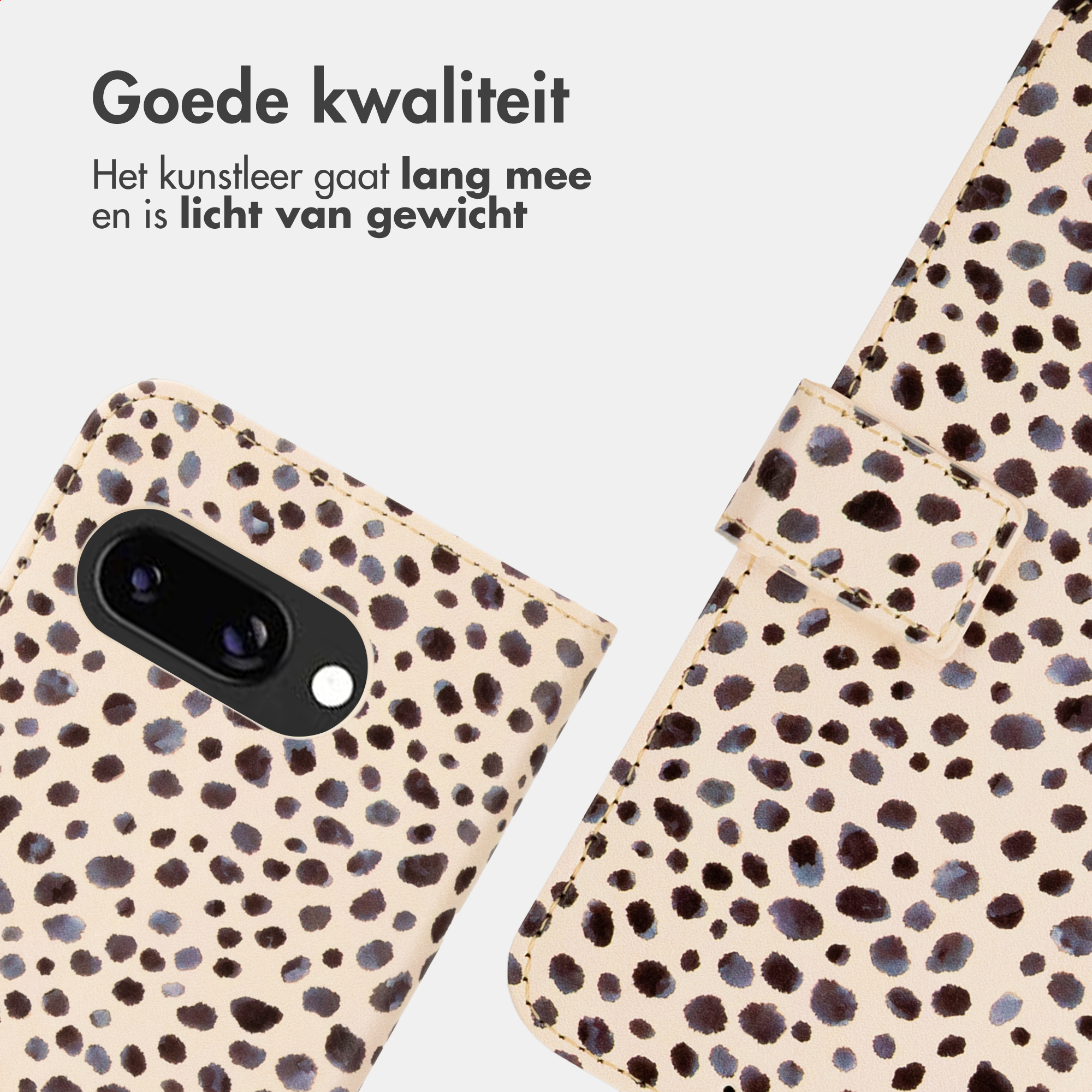 Une coque de téléphone avec un motif léopard beige et noir.