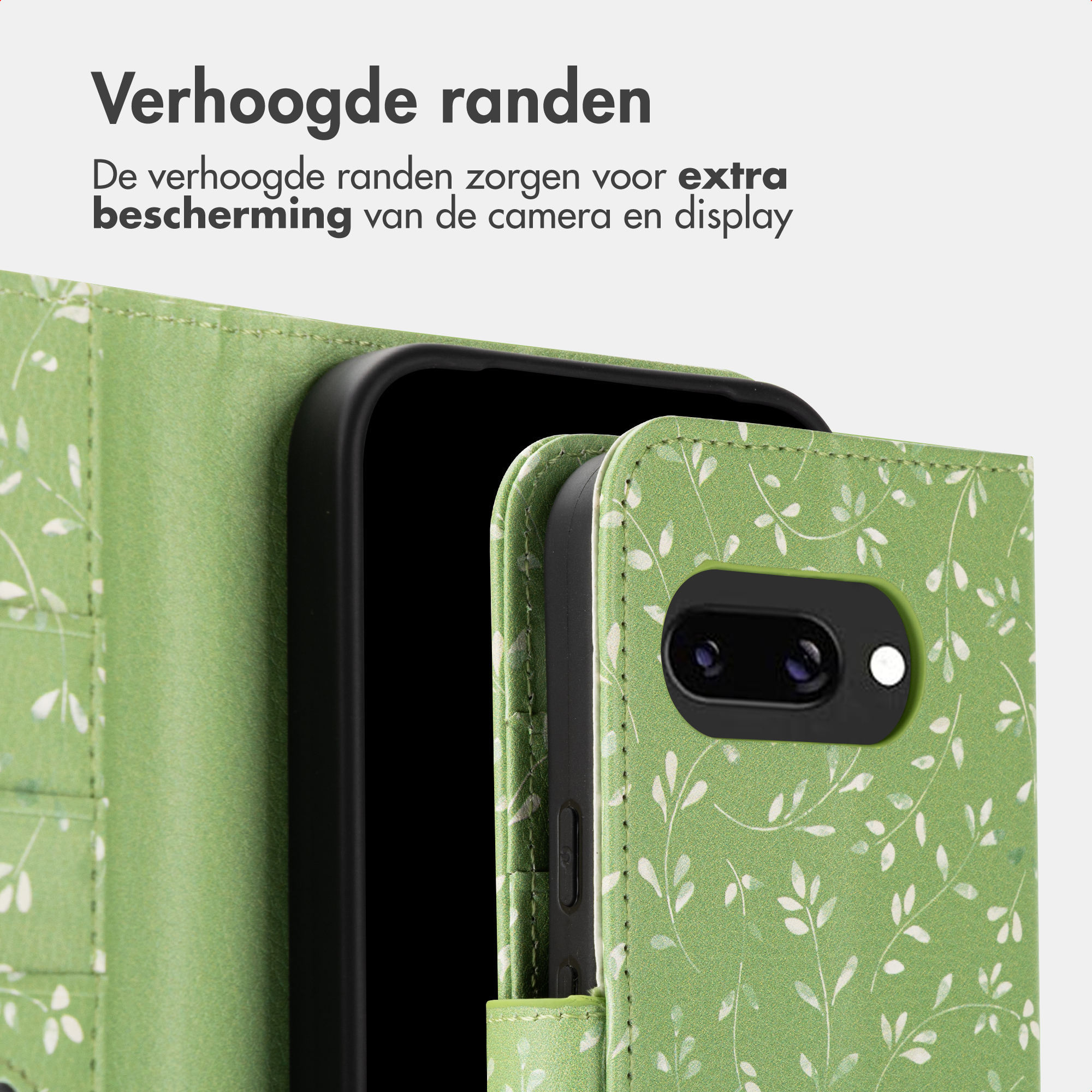 Een groen telefoonhoesje met bladmotief, toont een deel van een smartphone.