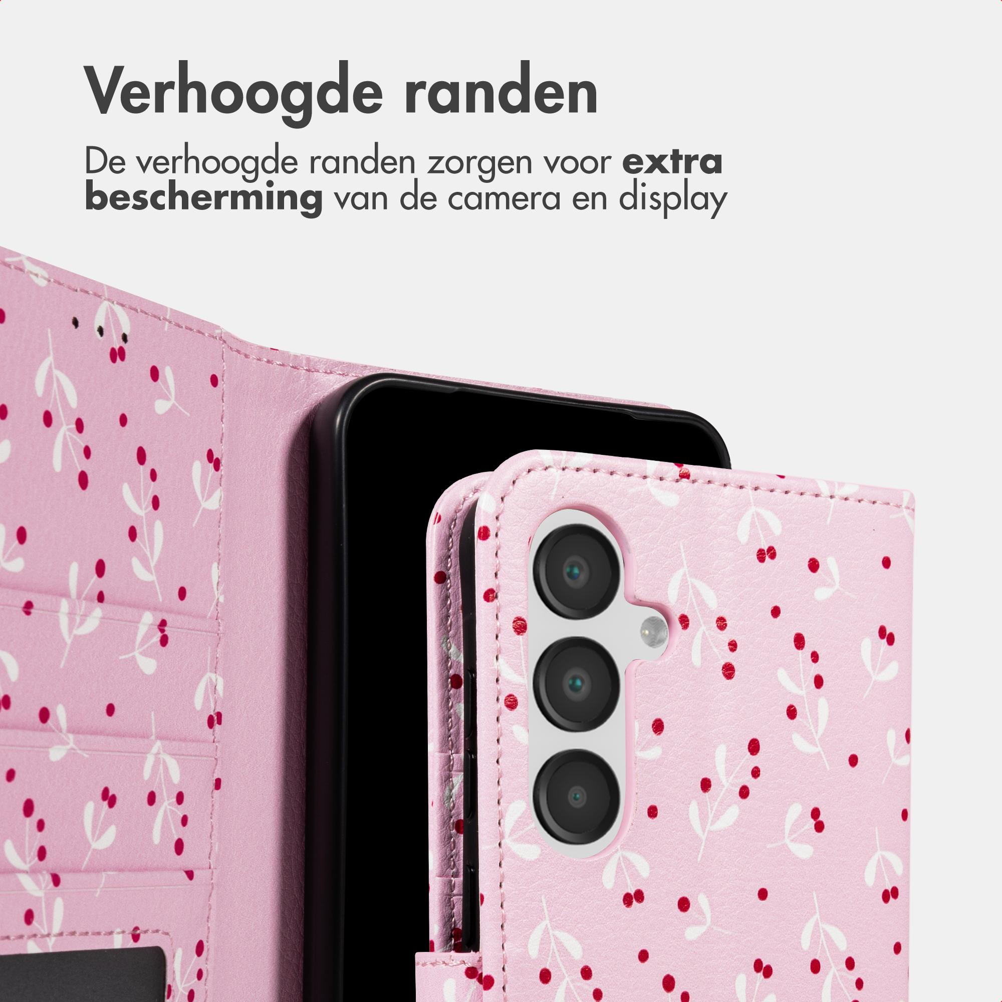 Roze telefoonhoes met bessenpatroon en camerabescherming.