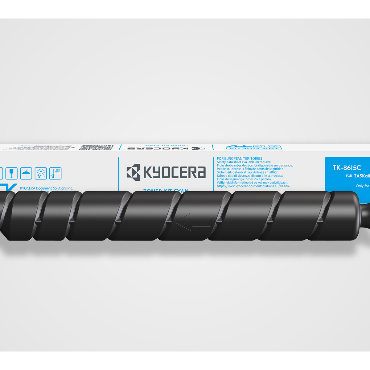 Cartuccia toner Kyocera nera per TK-8615C. Confezione con informazioni prodotto.