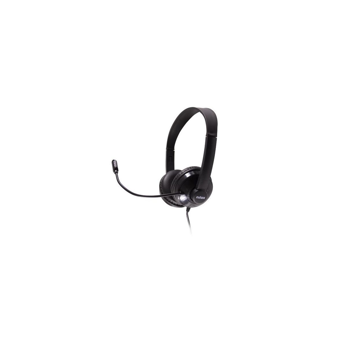 Auriculares negros con micrófono sobre fondo blanco.