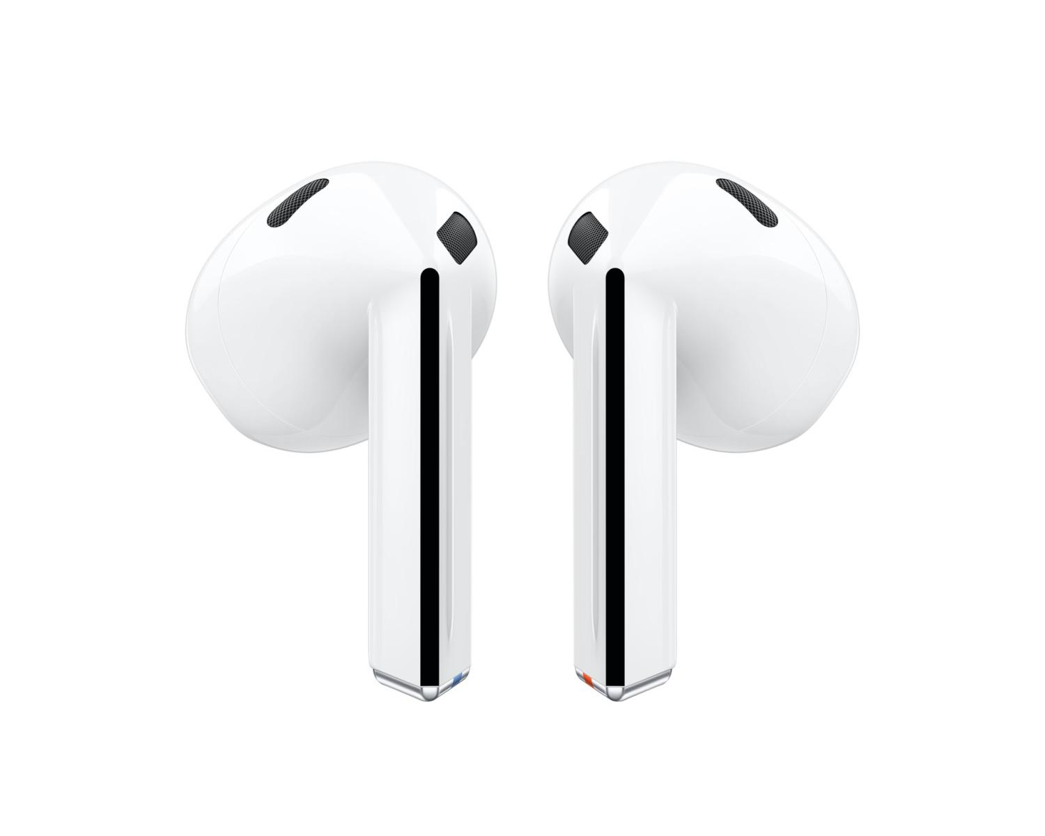 Due auricolari wireless bianchi con accenti neri su sfondo bianco.
